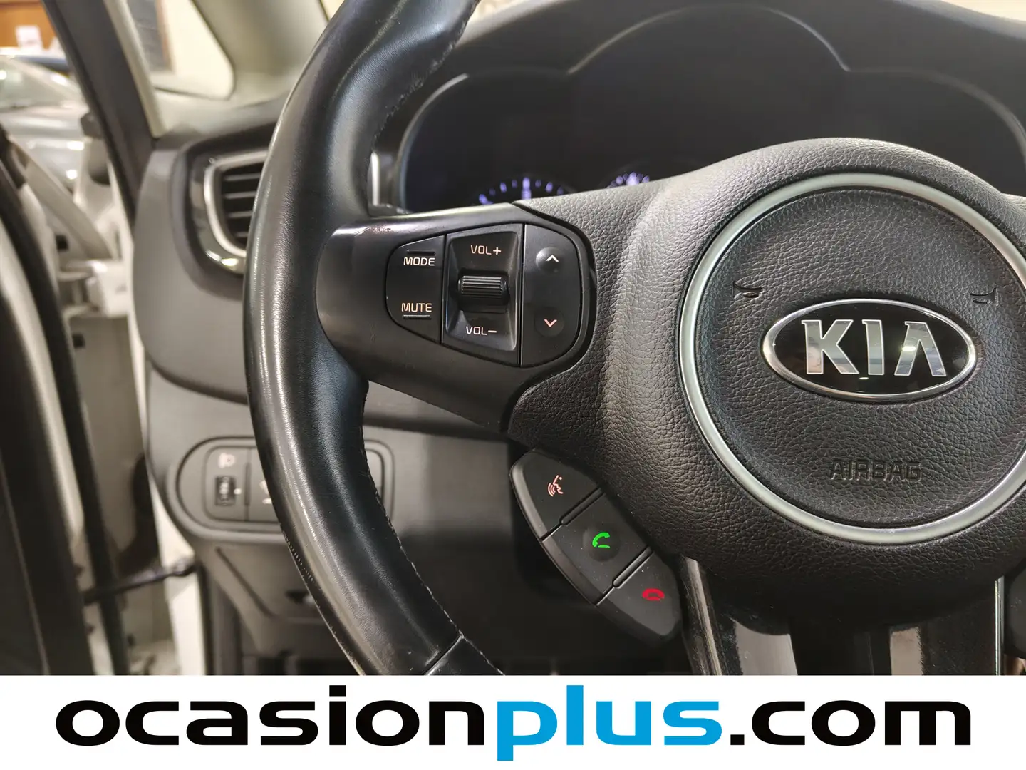Foto KIA Carens Kia Carens 1.7 CRDi VGT Eco-Dynam x-Tech (115 CV)