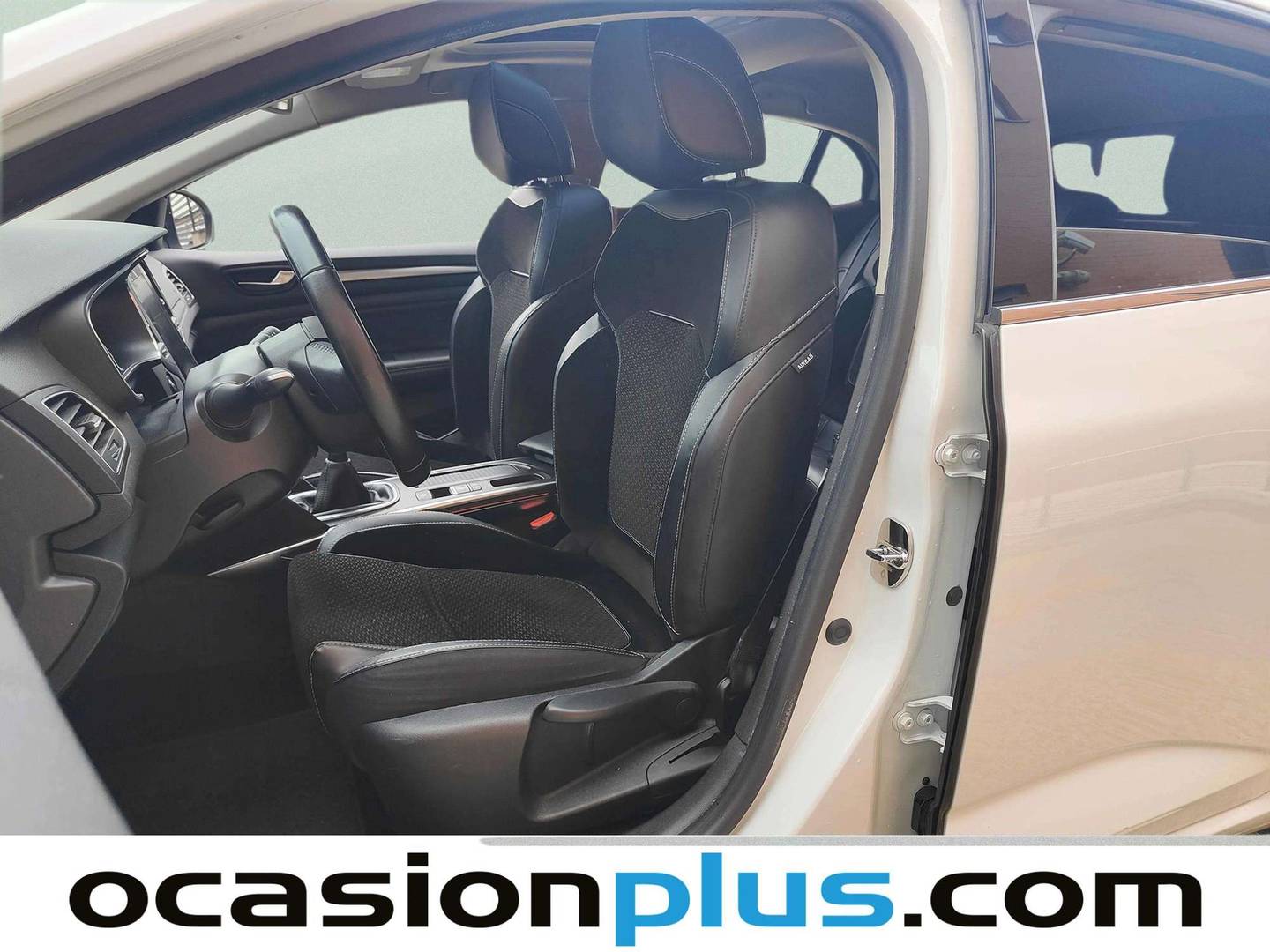 Foto asientos delanteros Renault Mégane Renault Megane Zen Energy TCe (130 CV)