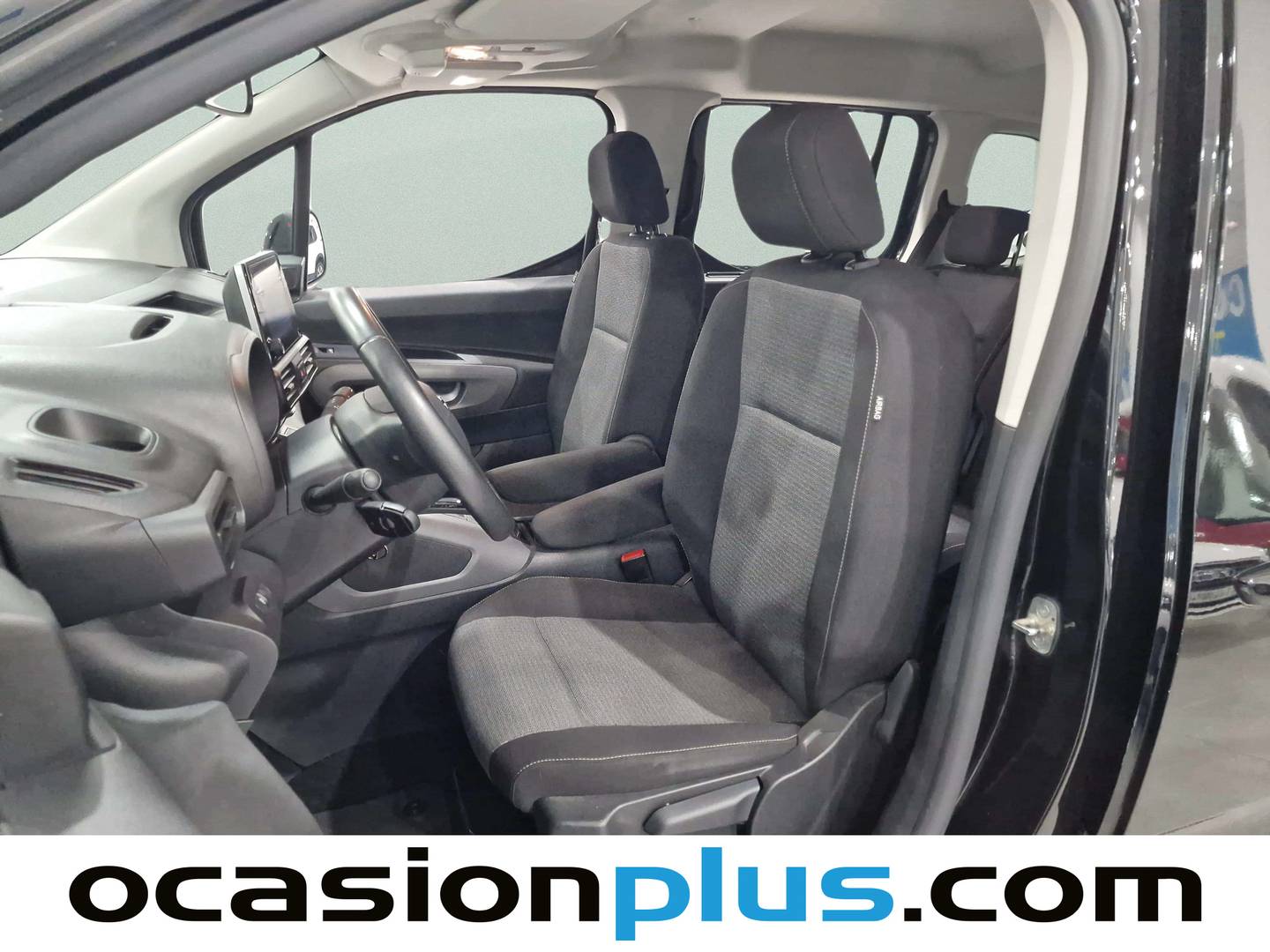Foto asientos delanteros Toyota Proace City Verso Toyota Proace City Verso 1.5D Family Active L1 (131 CV)