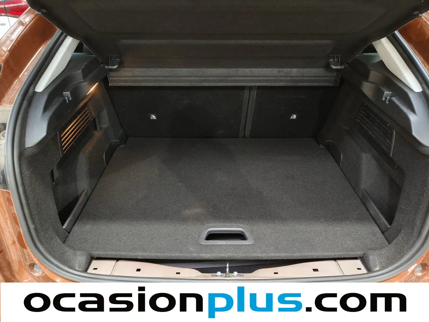 Foto Citroën C4 Citroen C4 PureTech 130 S&S 6v Feel Pack  (130 CV)