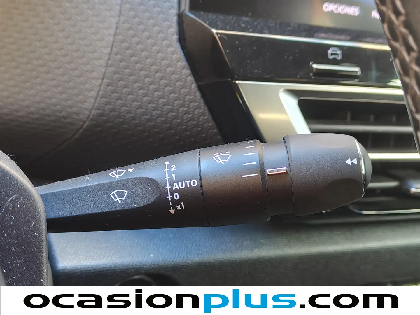 Foto Citroën ë-C4 Citroen ë-C4 eléctrico 50kWh Shine (136 CV)