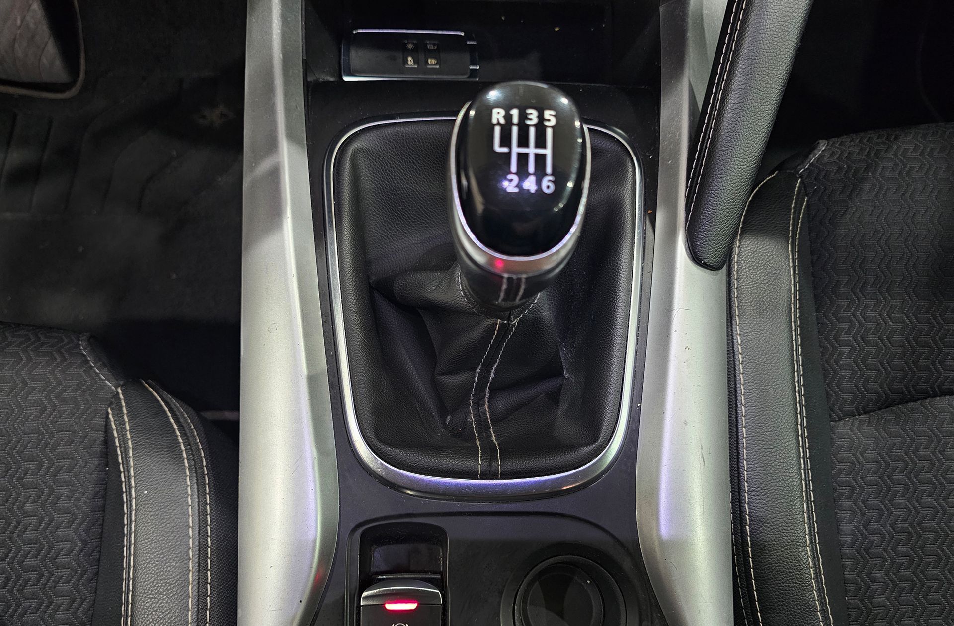Renault Kadjar Zen TCe GPF - foto 5