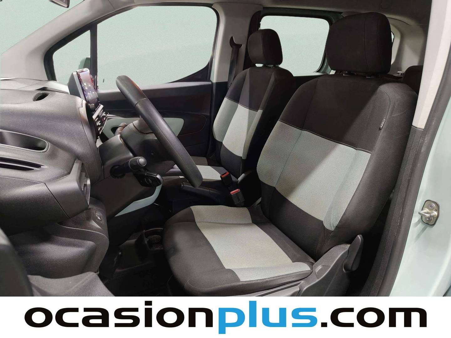 Foto asientos delanteros Citroën Berlingo Citroën Berlingo Combi BlueHDi 100 Talla M Feel (100 CV)