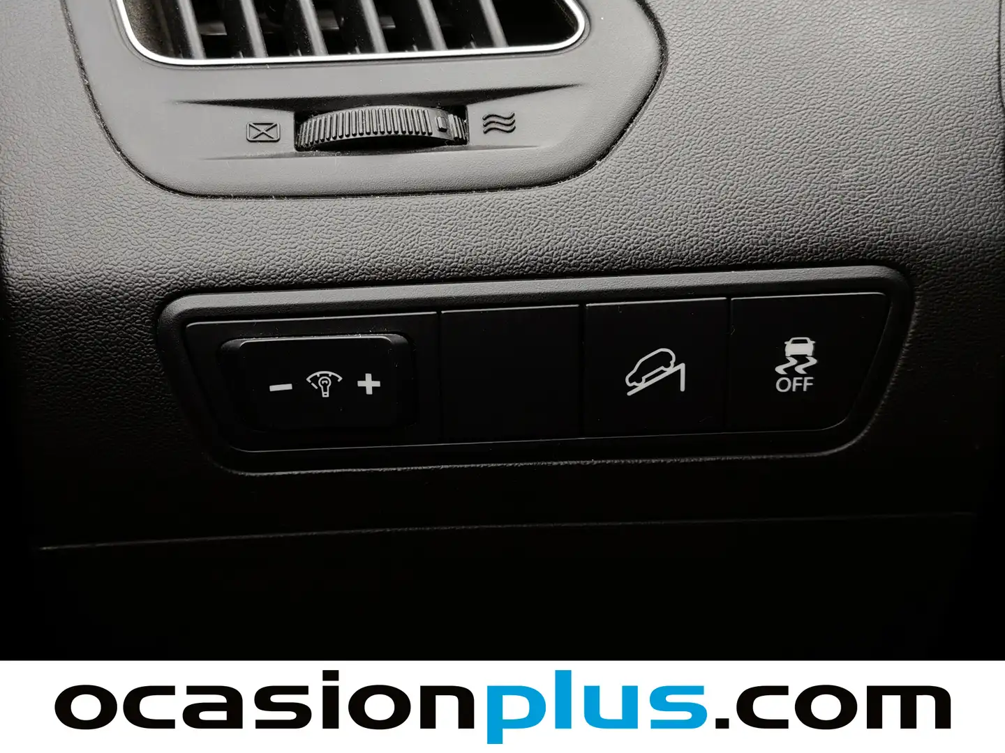 Foto Hyundai ix35 Hyundai ix35 1.7 CRDi SLE Sky 4x2 (115 CV)