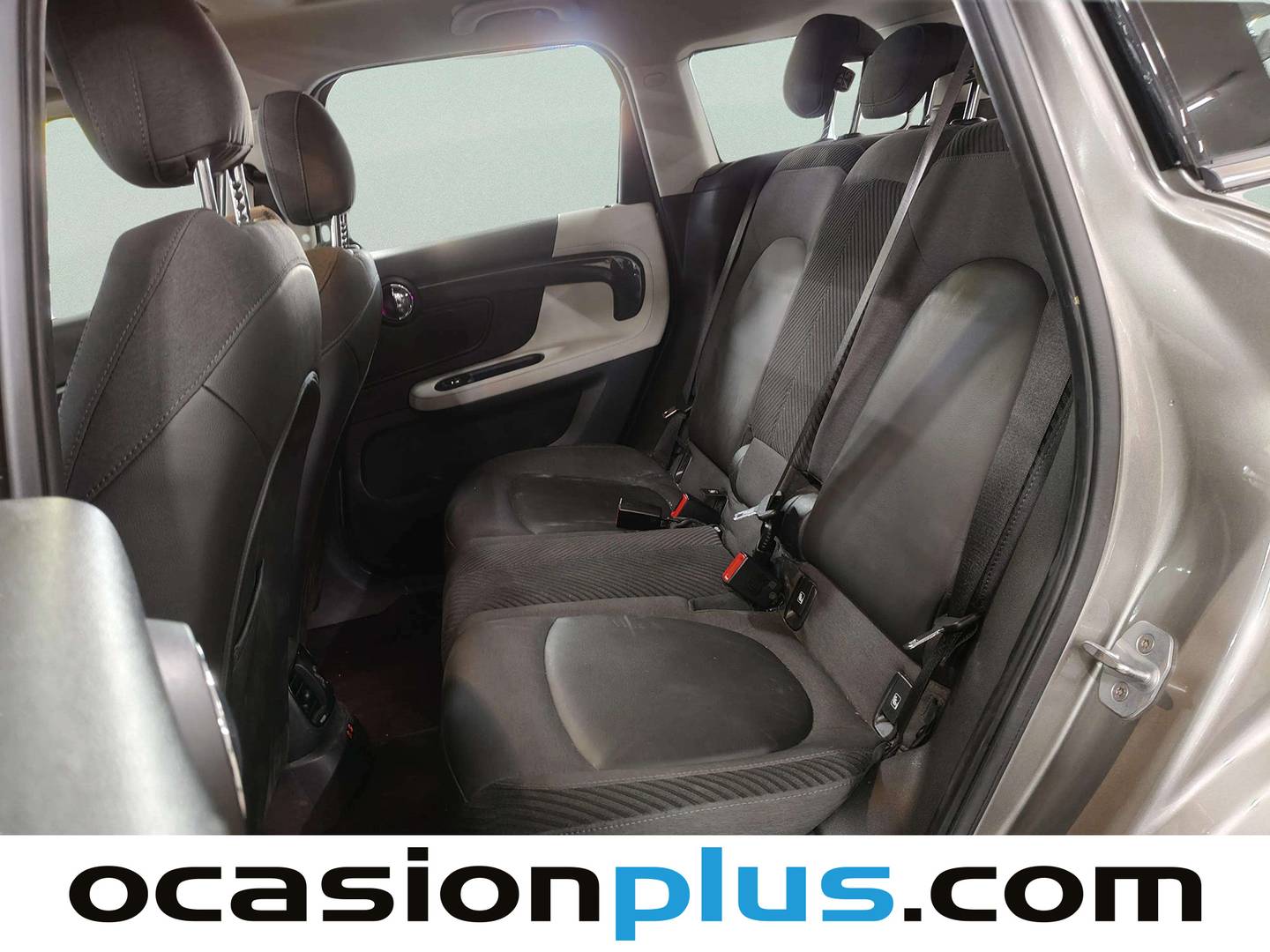 Foto asientos traseros Mini Countryman Mini MINI Countryman Cooper S E ALL4 (224 CV)