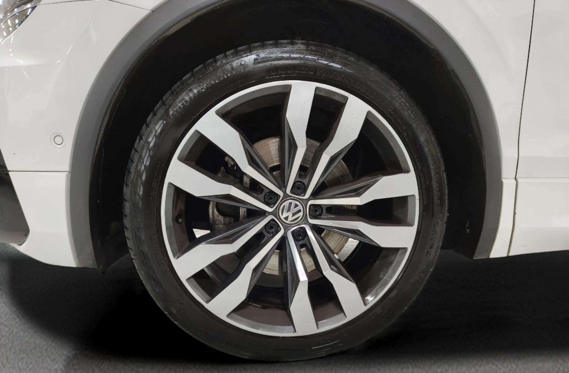 Volkswagen Tiguan Sport 2.0 TDI BMT 4Motion Pack R-line DSG - foto 40