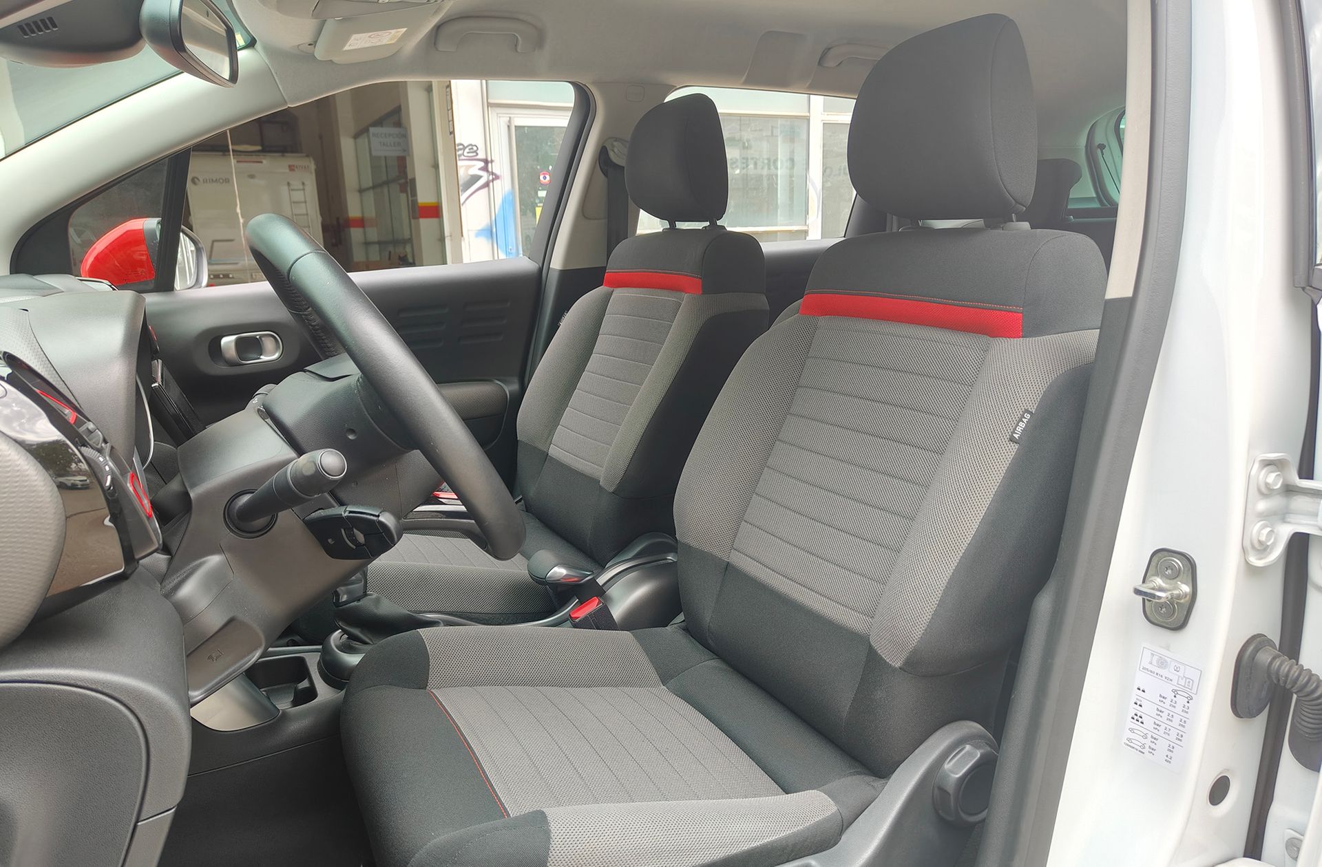 Citroën C3 Aircross BlueHDi 120 Shine EAT6 - foto 10