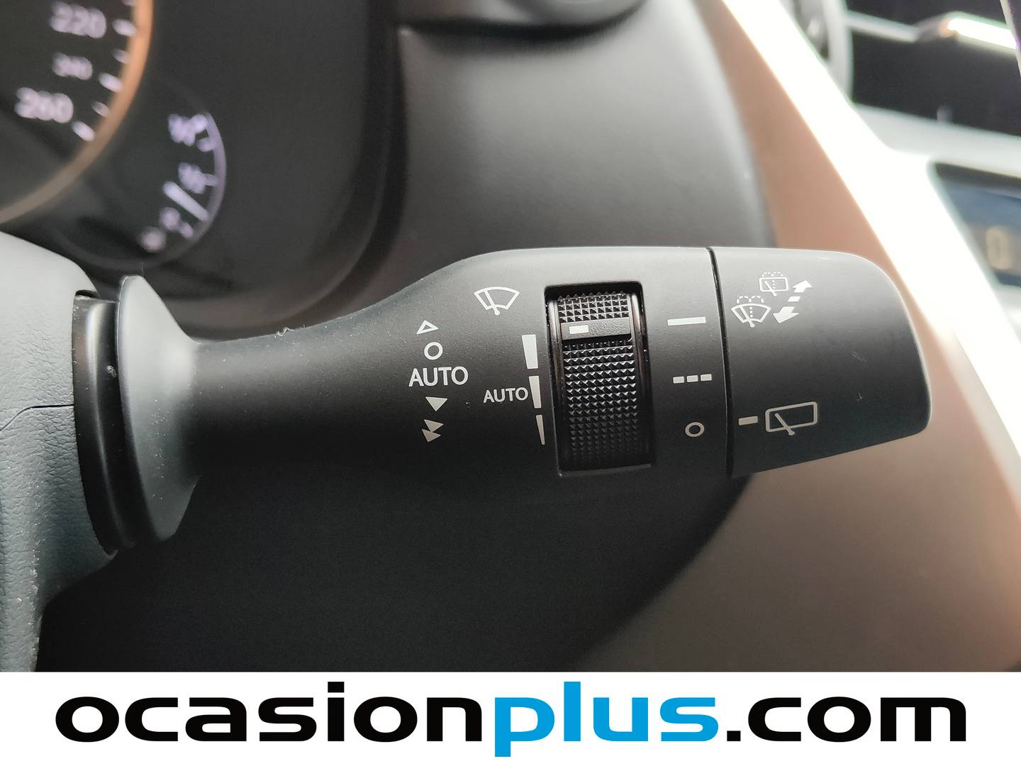 Foto Lexus NX Lexus NX 300h Premium 2WD (197 CV)