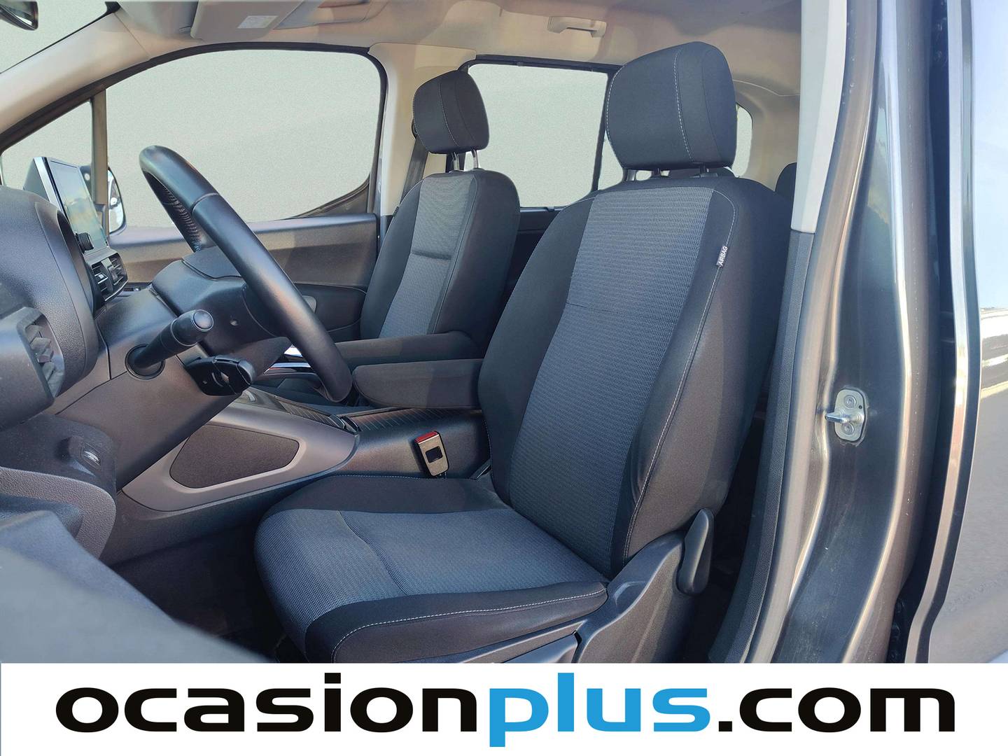 Foto asientos delanteros Toyota Proace City Verso Toyota Proace City Verso 1.2 Family Active L1(110 CV)