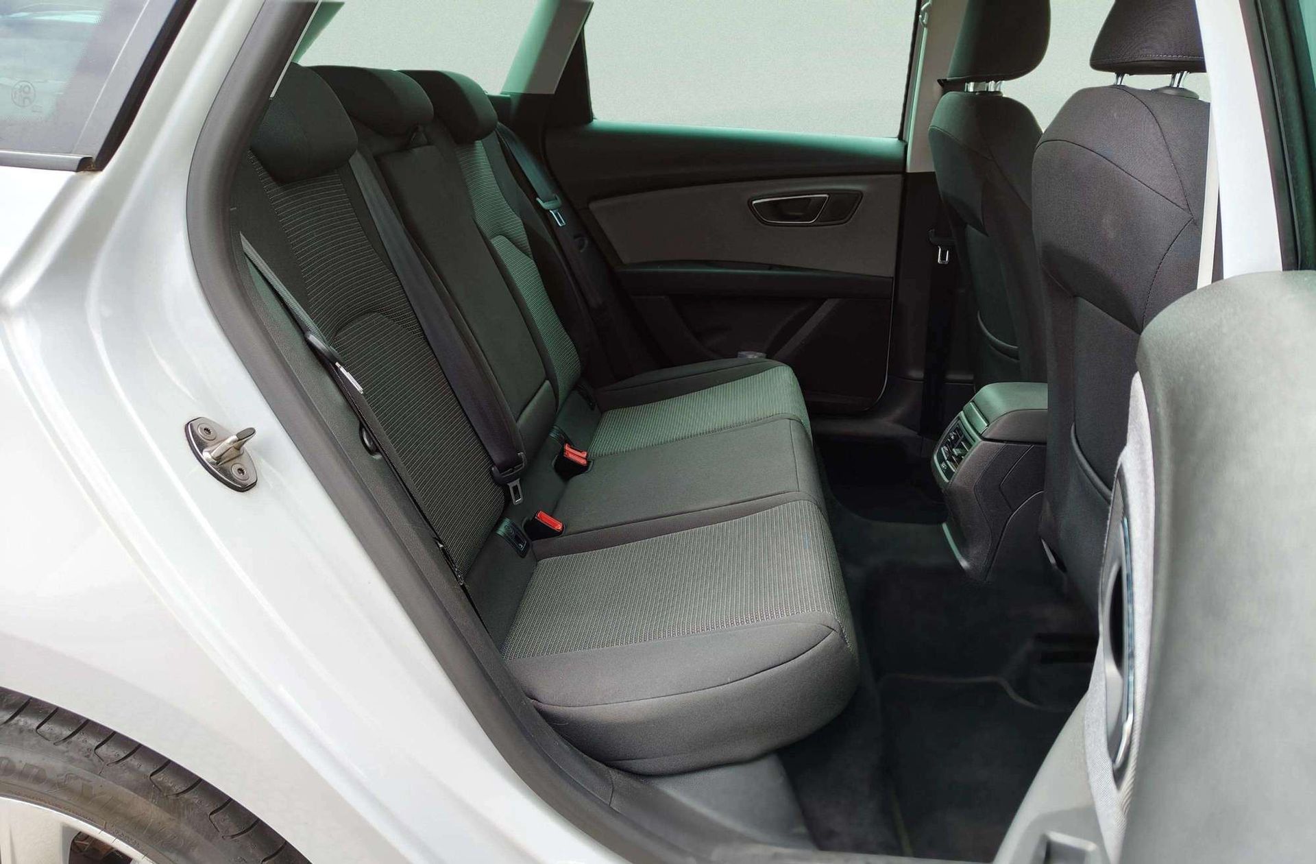 SEAT León ST 1.6 TDI Style Advanced - foto 16
