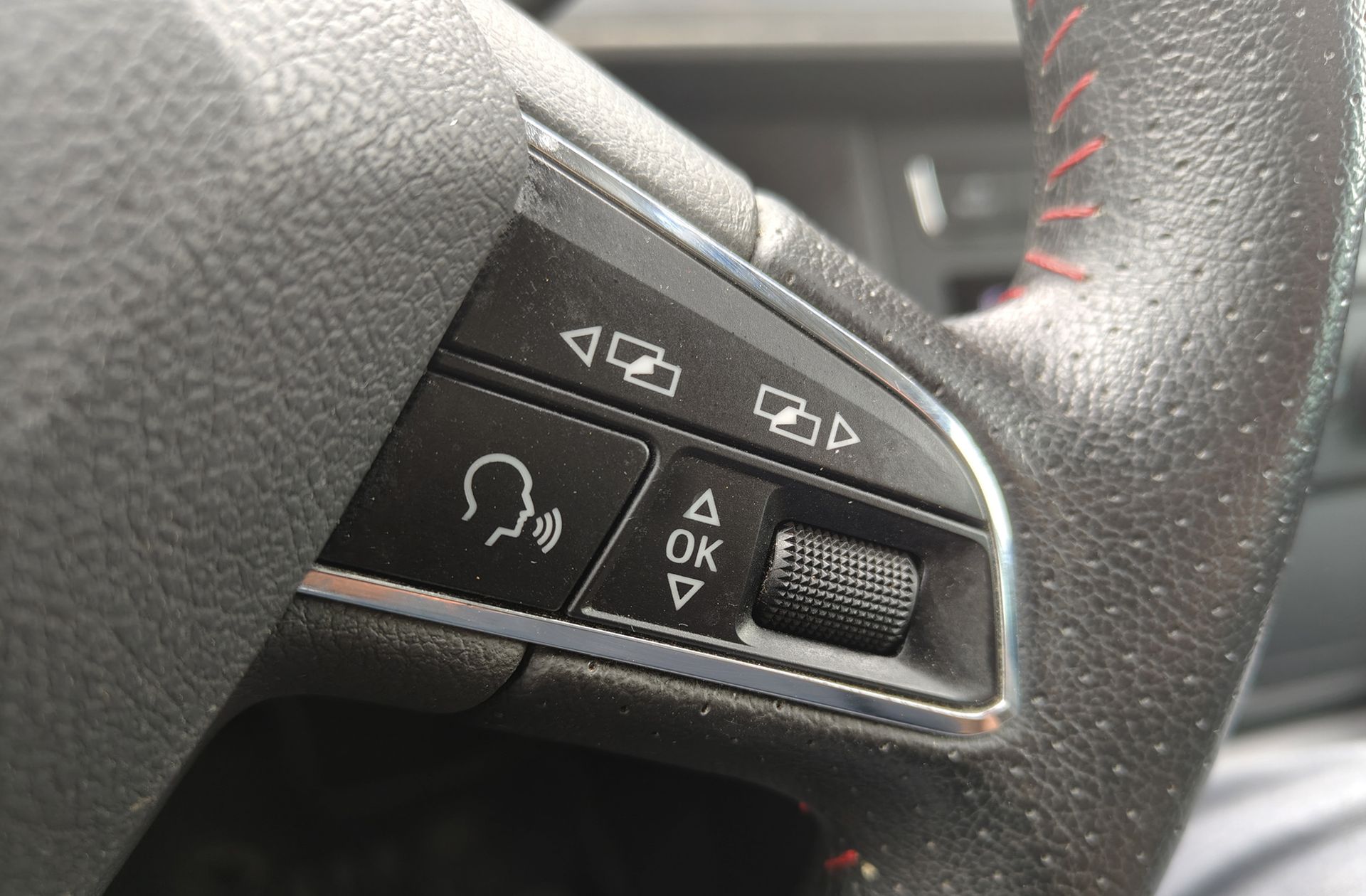 SEAT León 2.0 TDI FR - foto 26