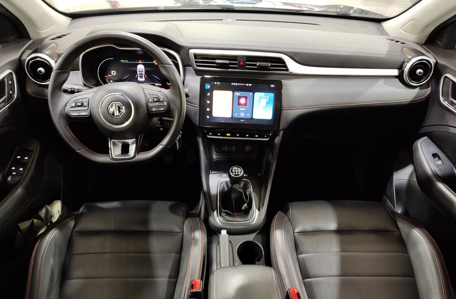 MG ZS 1.5 Luxury - foto 6