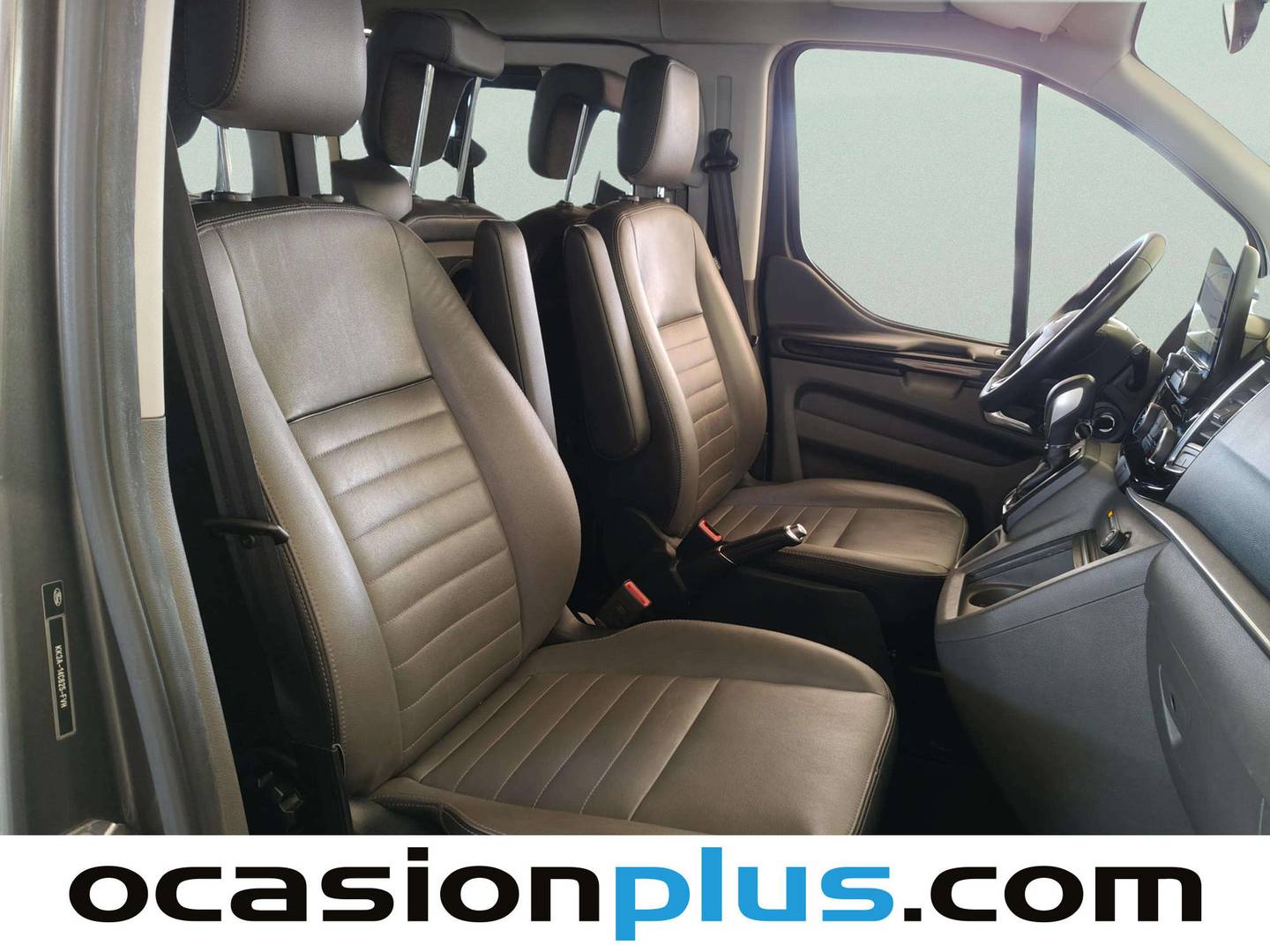 Foto Ford Tourneo Custom Ford Tourneo Custom 2.0 TDCI L1 Titanium Auto (130 CV) 8 Plazas