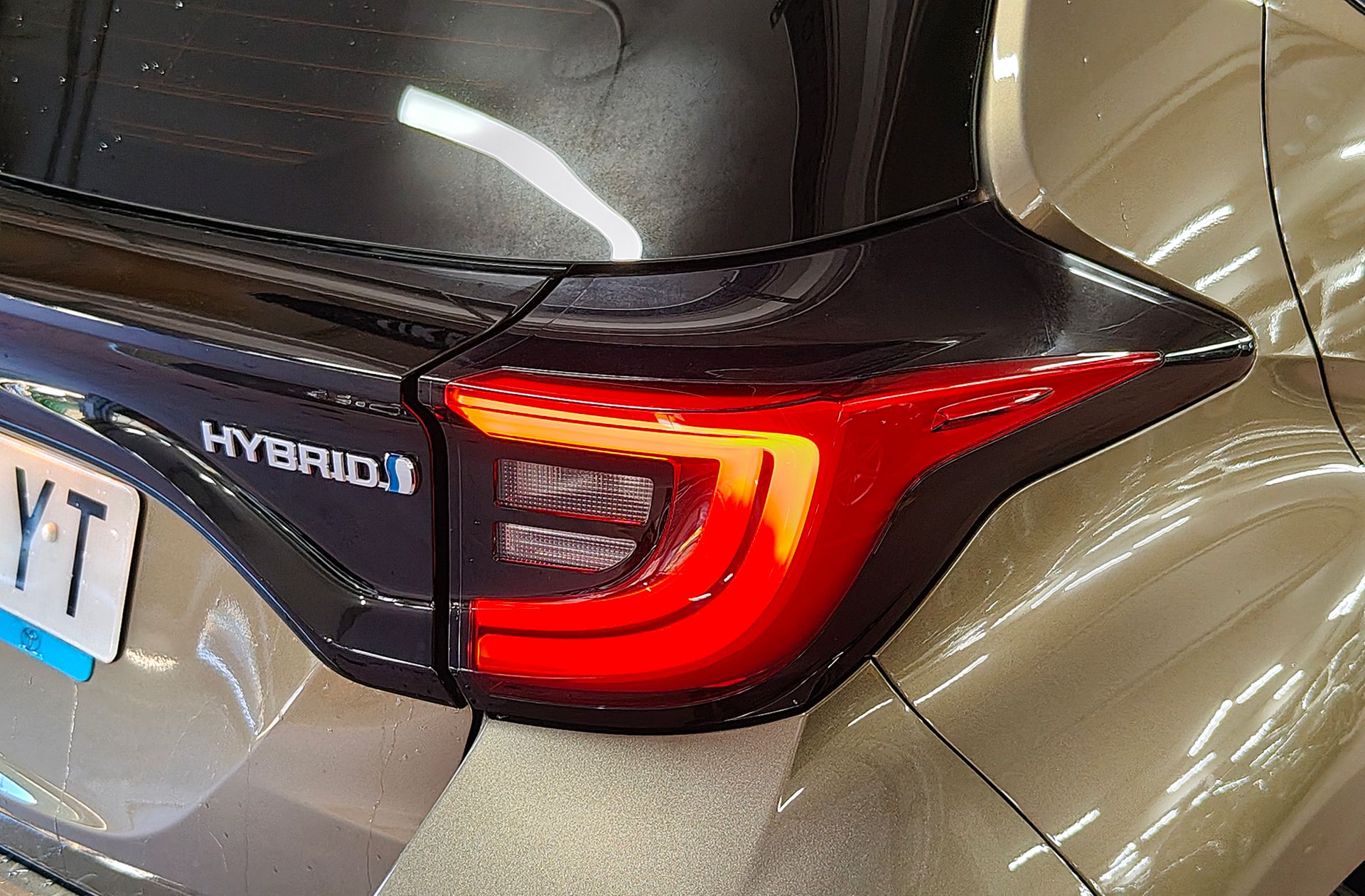 Toyota Yaris 120H Style - foto 16