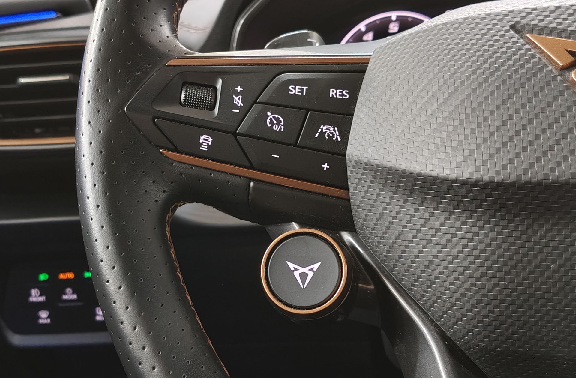 Cupra Formentor 2.5 TSI VZ5 4Drive DSG - foto 33