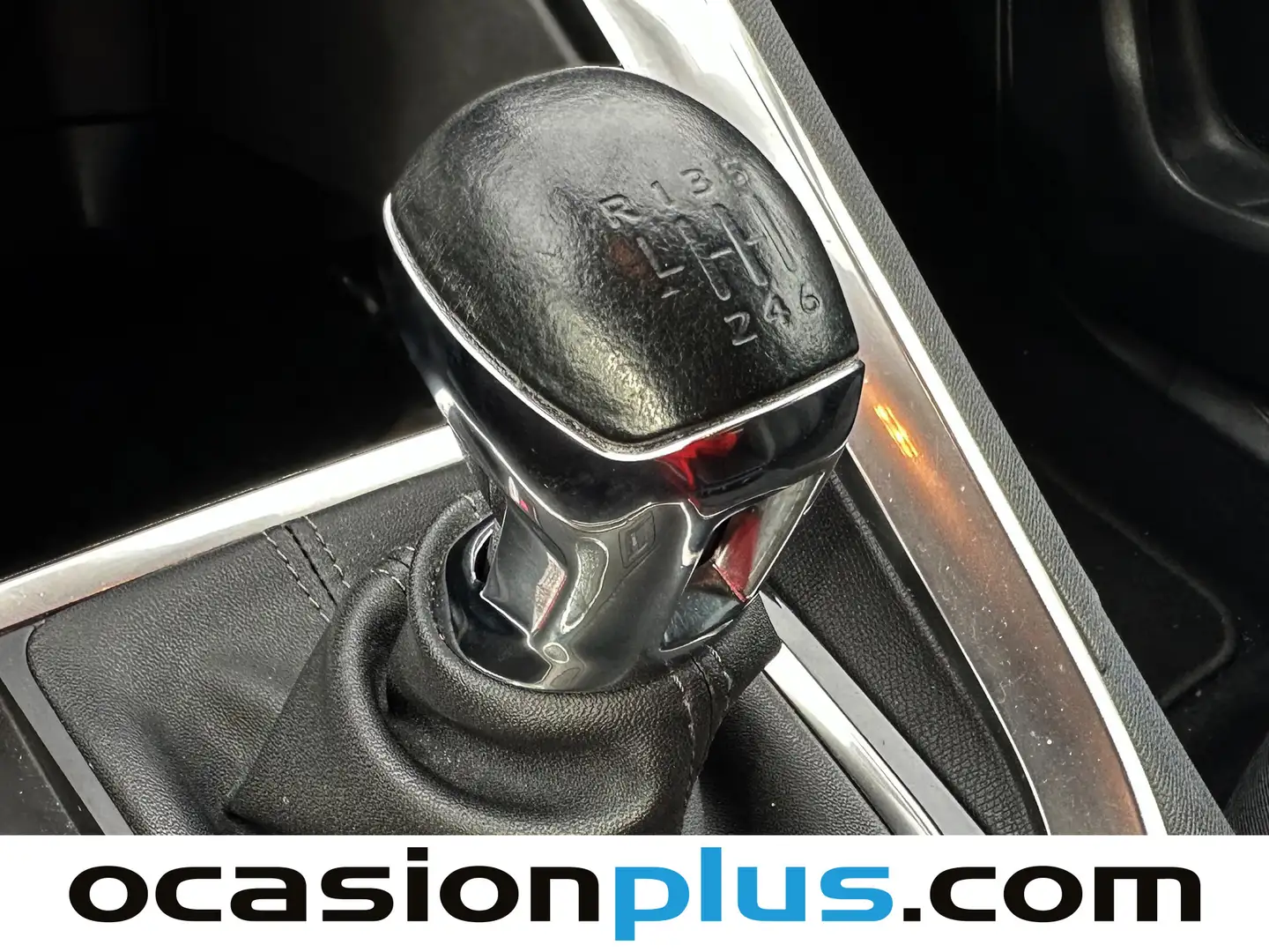 Foto Peugeot 3008 Peugeot 3008 BlueHDi 130 S&S Active Pack (130 CV)