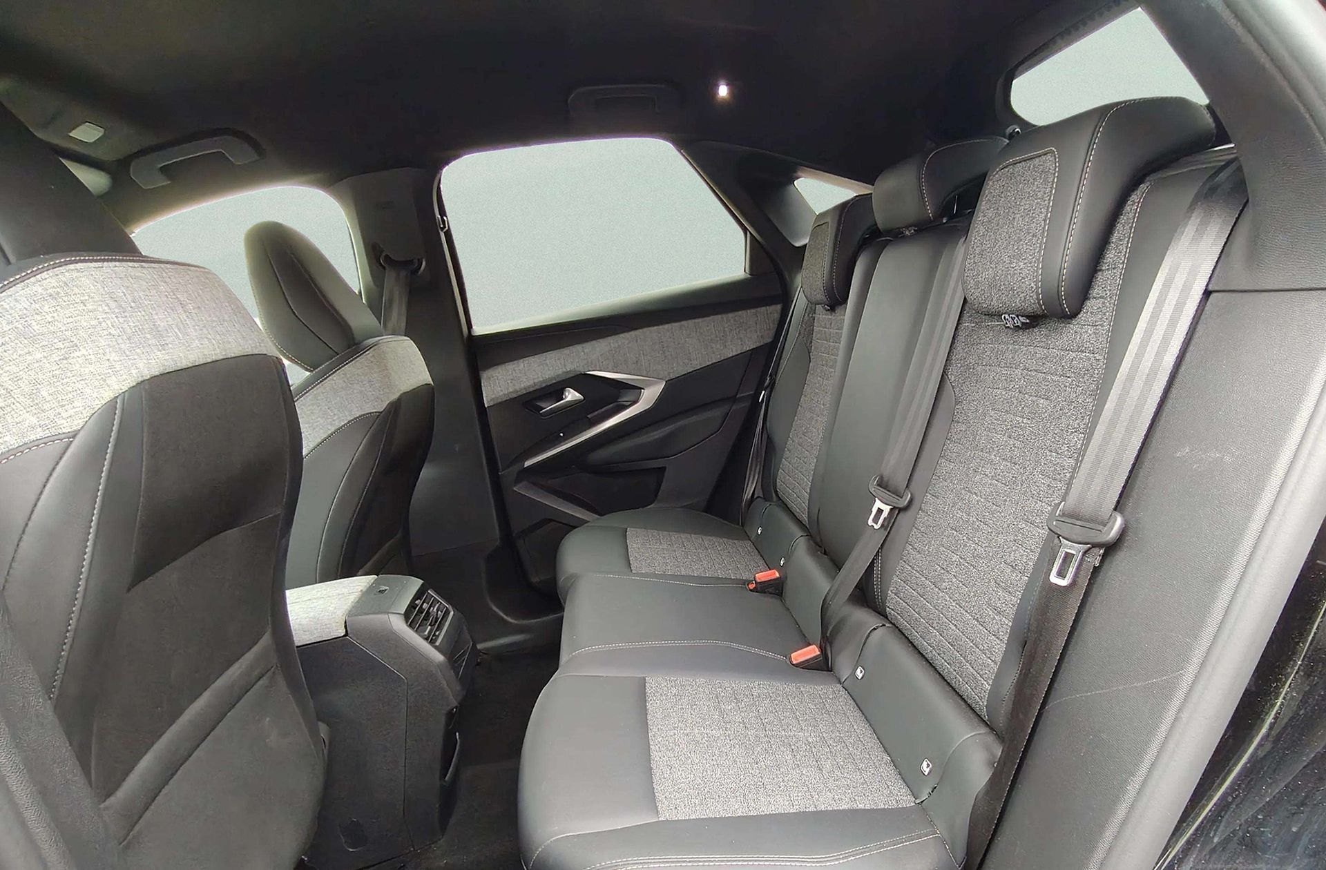 Peugeot 3008 145 Allure eDCS6 - foto 12