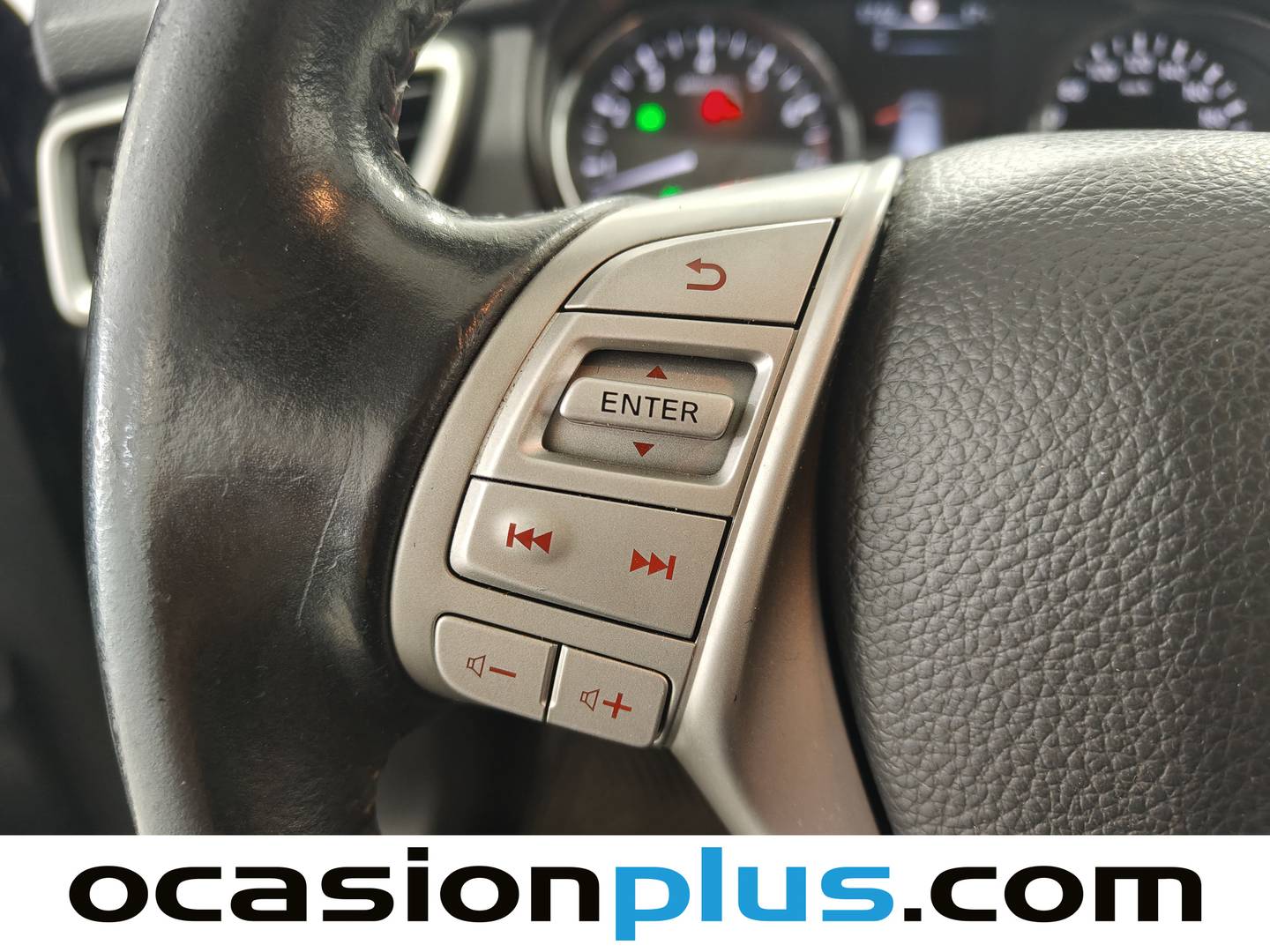 Foto Nissan QASHQAI Nissan Qashqai DIG-T 163 N-Connecta 4x2 (163 CV)