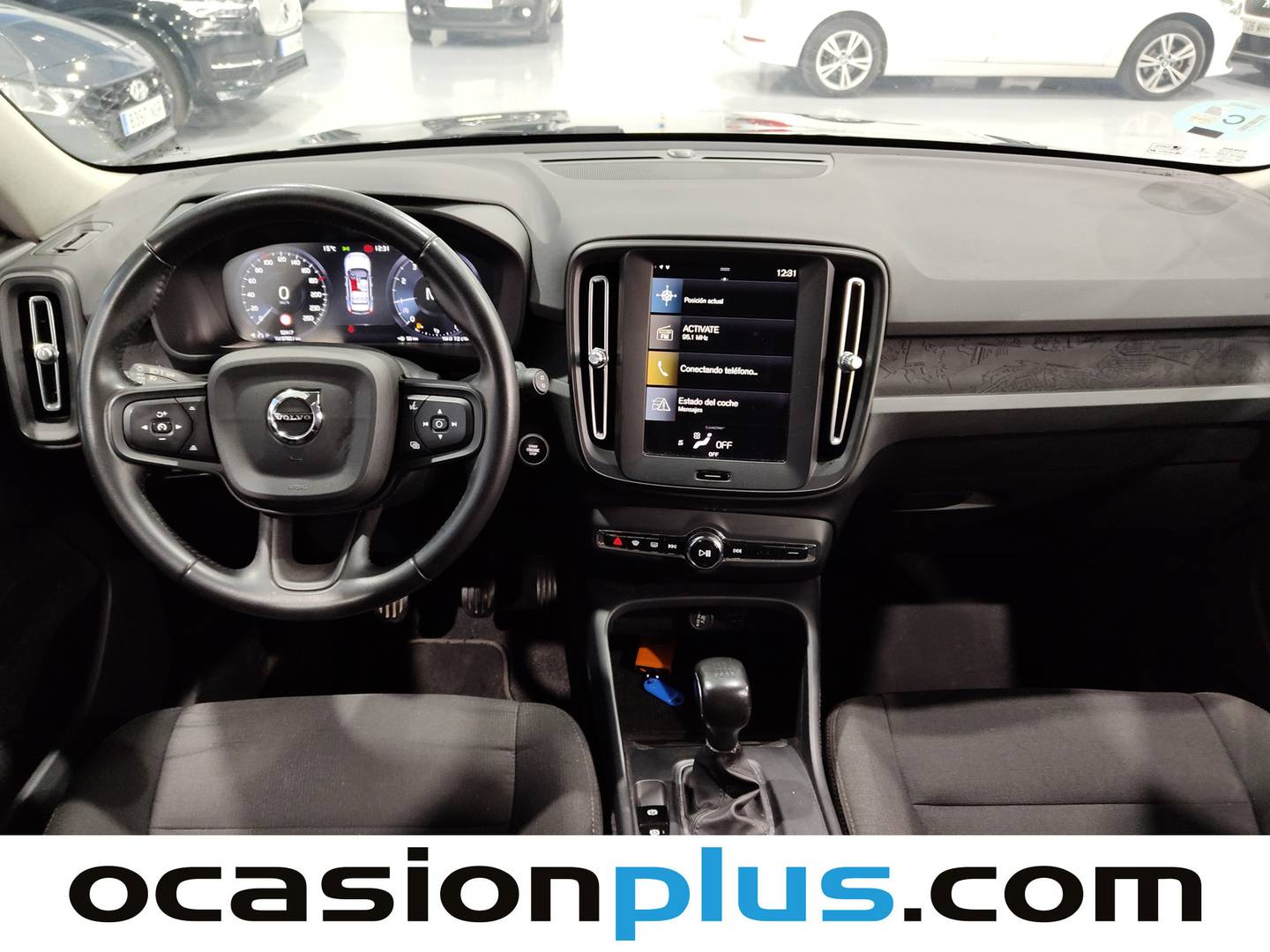 Foto Volvo XC40 Volvo XC40 T2 Momentum Core (129 CV)