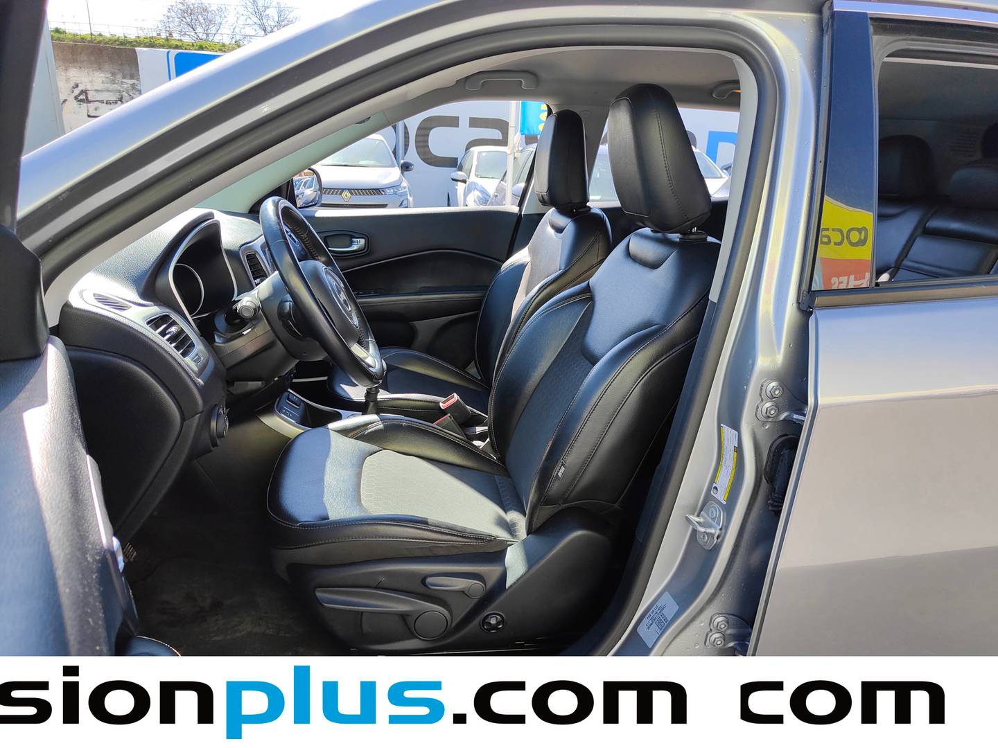 Foto asientos delanteros Jeep Compass Jeep Compass 1.4 Multiair Longitude 4x2 (140 CV)
