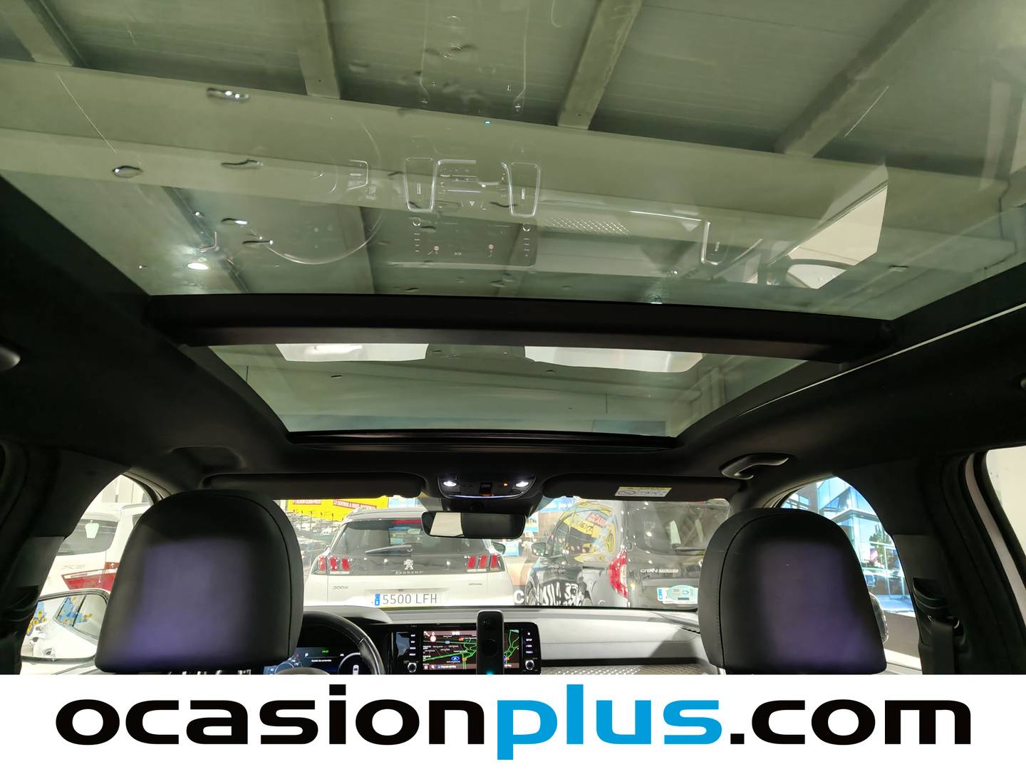 Extras y acabados del KIA Sorento KIA Sorento 2.2 CRDi Emotion DCT 4x4 (Pack Luxury) (200 CV) 7 Plazas