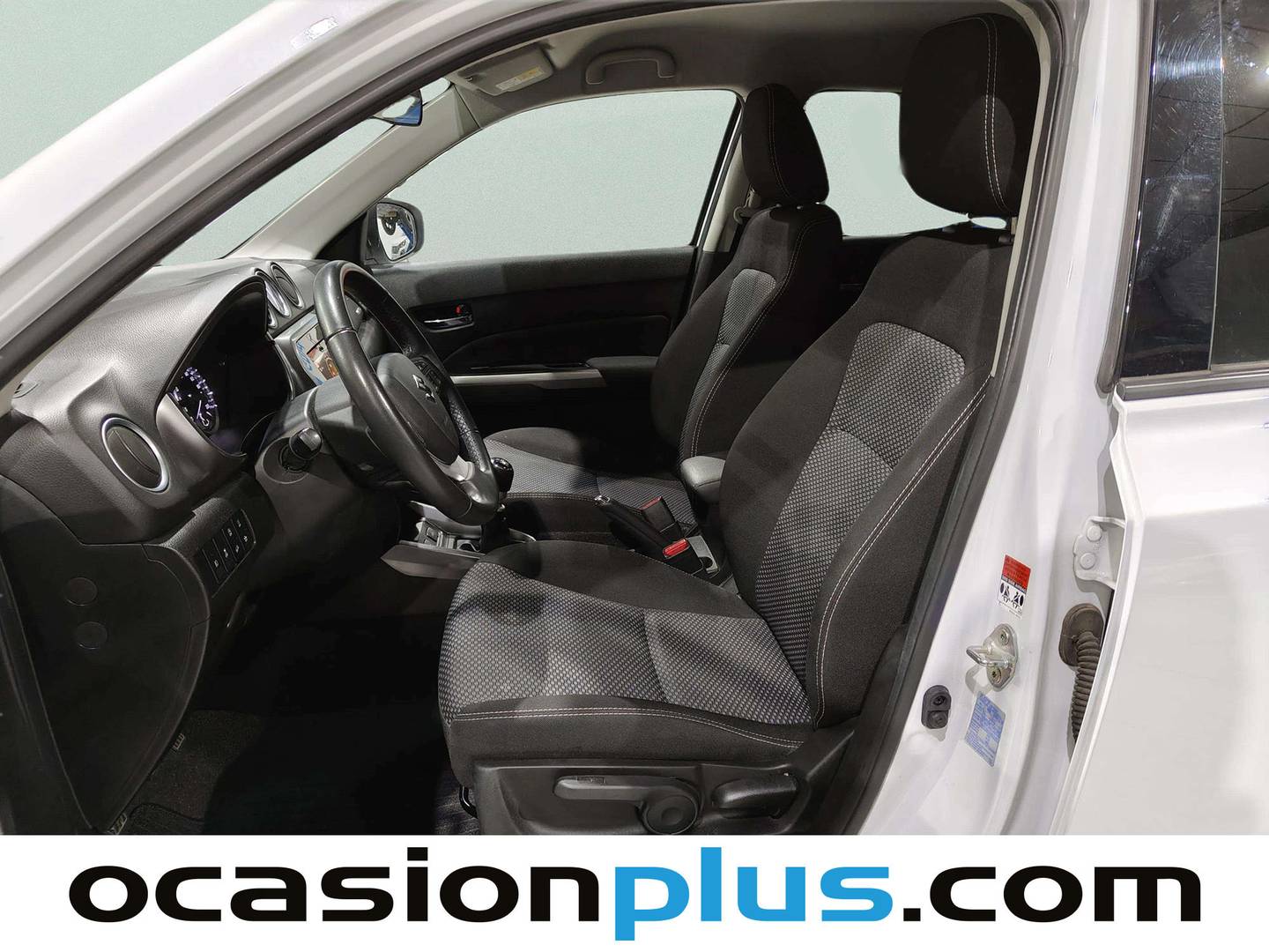 Foto Suzuki Vitara Suzuki Vitara 1.4 T Mild Hybrid GLE 4WD (129 CV)