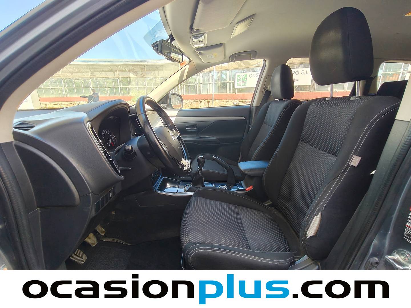Foto asientos delanteros Mitsubishi Outlander Mitsubishi Outlander 220 DI-D Motion 4WD (150 CV) 7 Plazas
