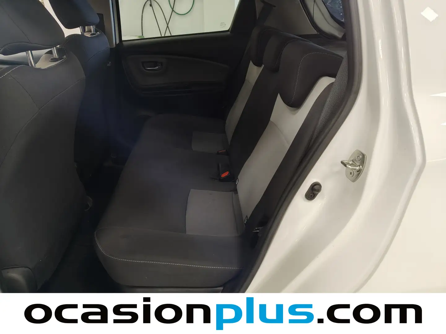 Foto Toyota Yaris Toyota Yaris 100H Feel (100 CV)