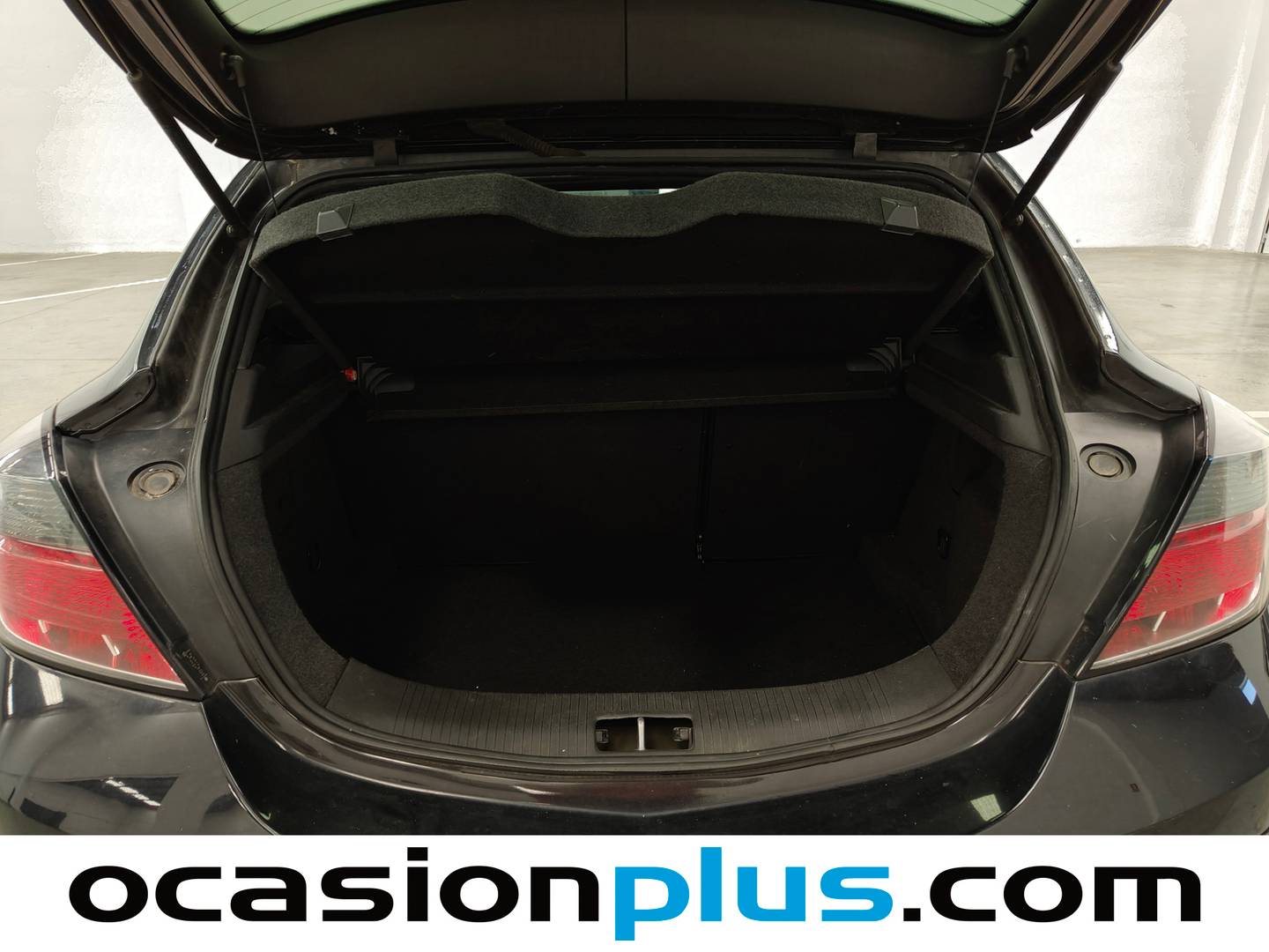 Foto asientos traseros Opel Astra Opel Astra 1.7 CDTi Sport (100 CV)