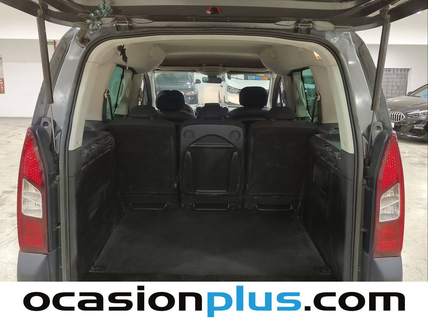 Foto Peugeot Partner Peugeot Partner Tepee BlueHDi 100 Outdoor (100 CV)