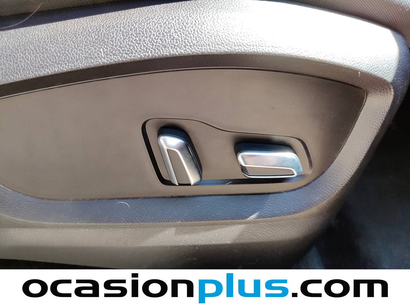 EBRO S800 EBRO S800 1.6 TGDI Premium DCT (147 CV) de segunda mano