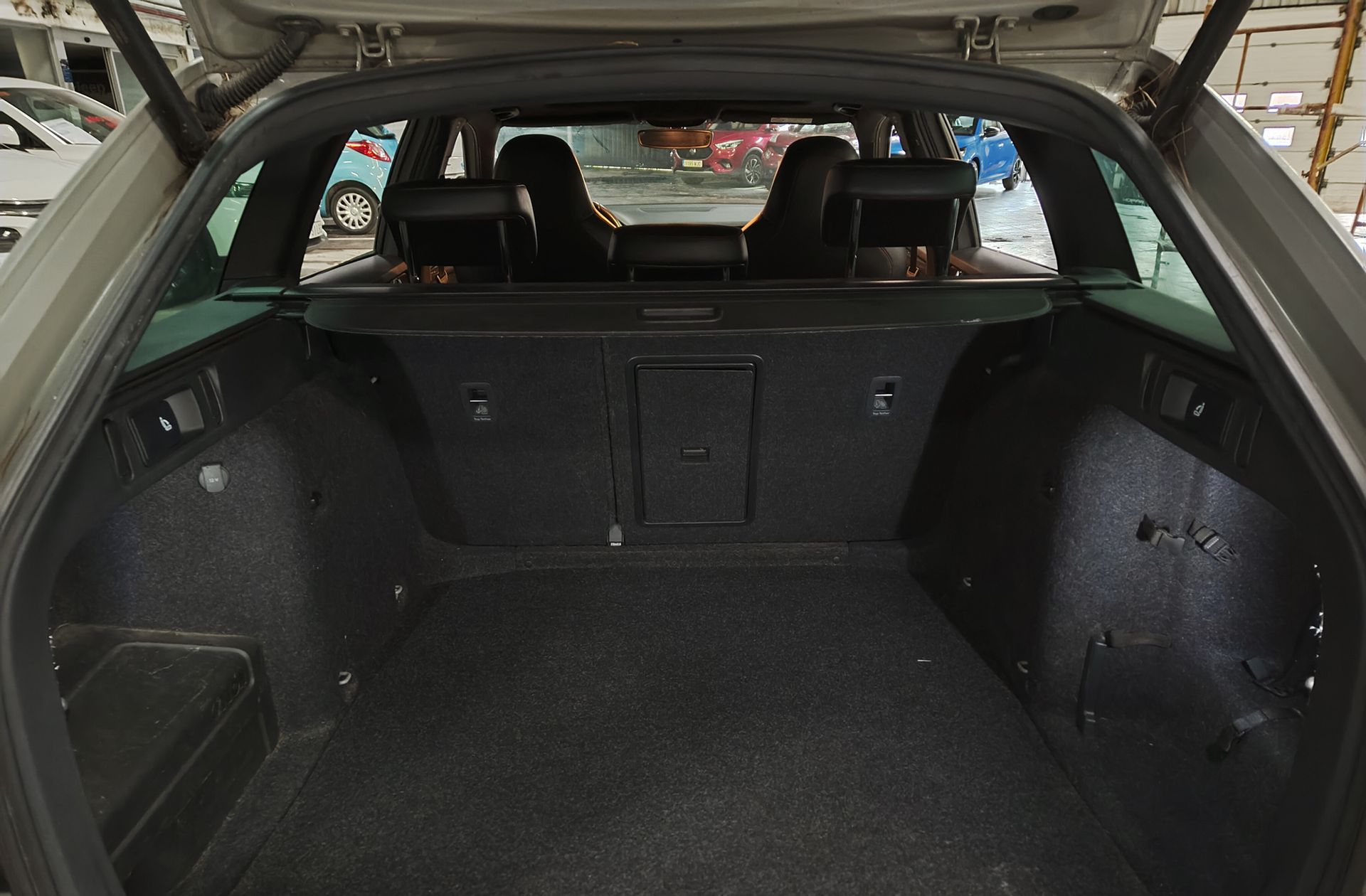 Škoda Octavia Combi Combi 2.0 TSI RS DSG - foto 18