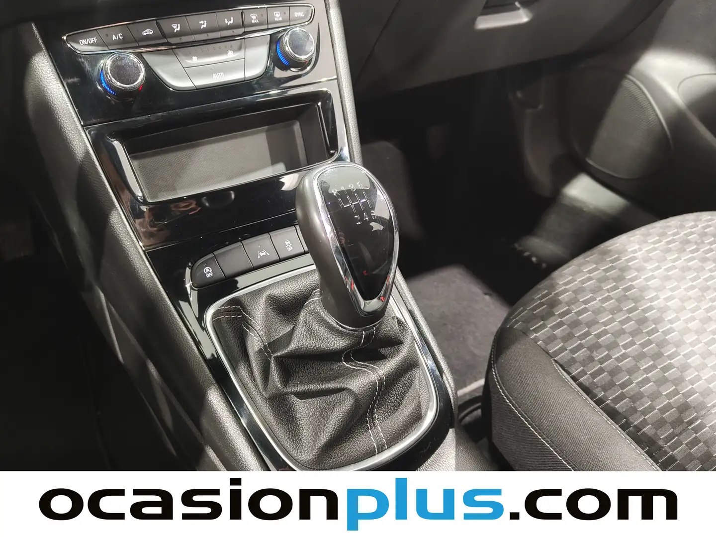 Foto Opel Astra Opel Astra 1.2 Turbo SHL GS Line (110 CV)