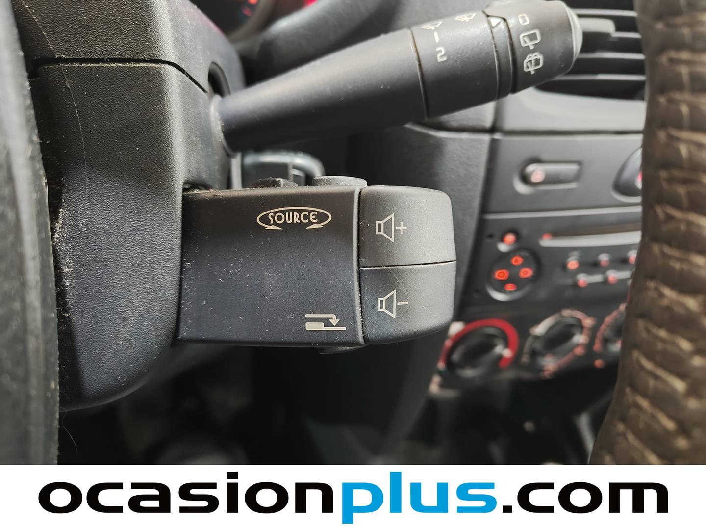 Renault Clio Renault Clio 1.2 16v Pack Authentique (75 CV) 75cv