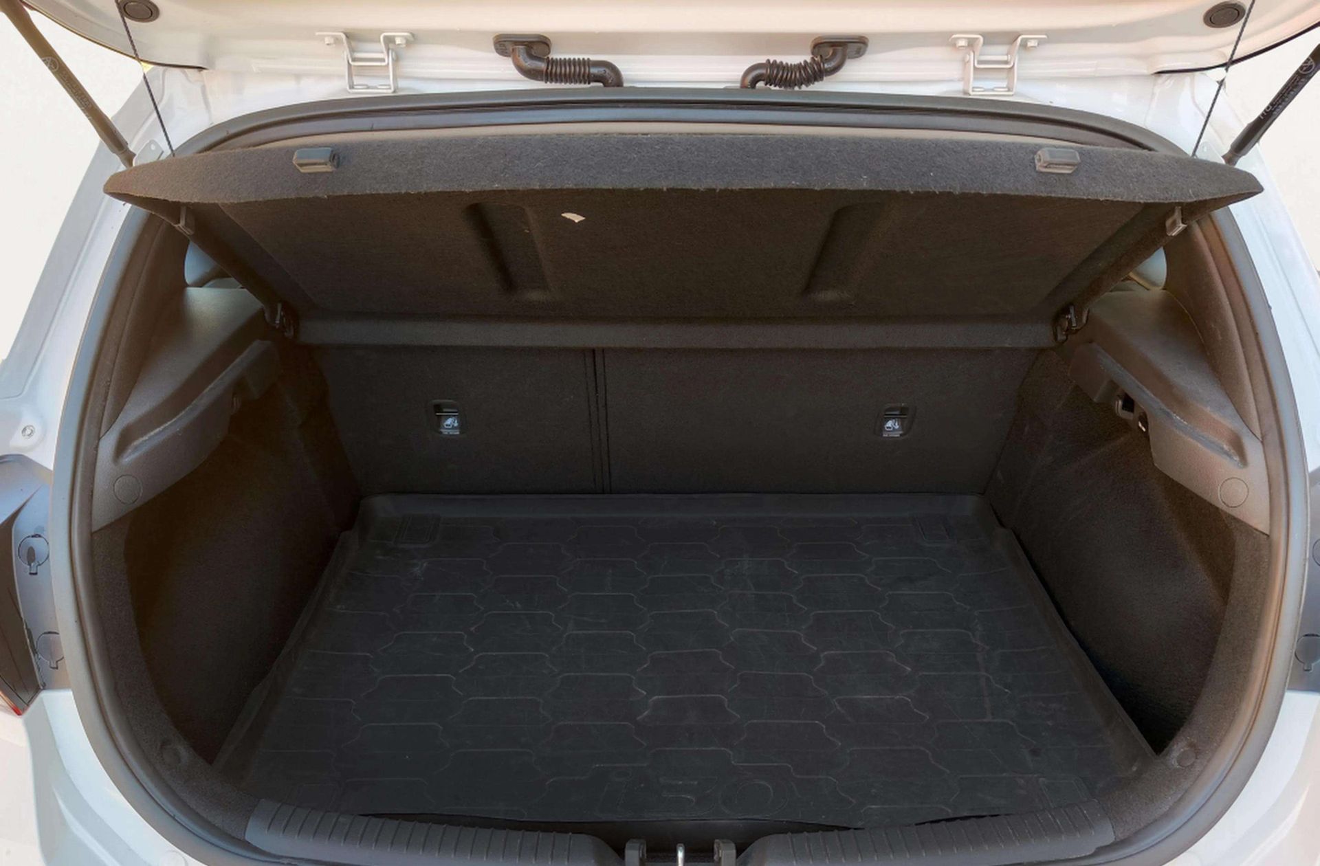 Hyundai i30 1.5 DPI Klass SLX - foto 15