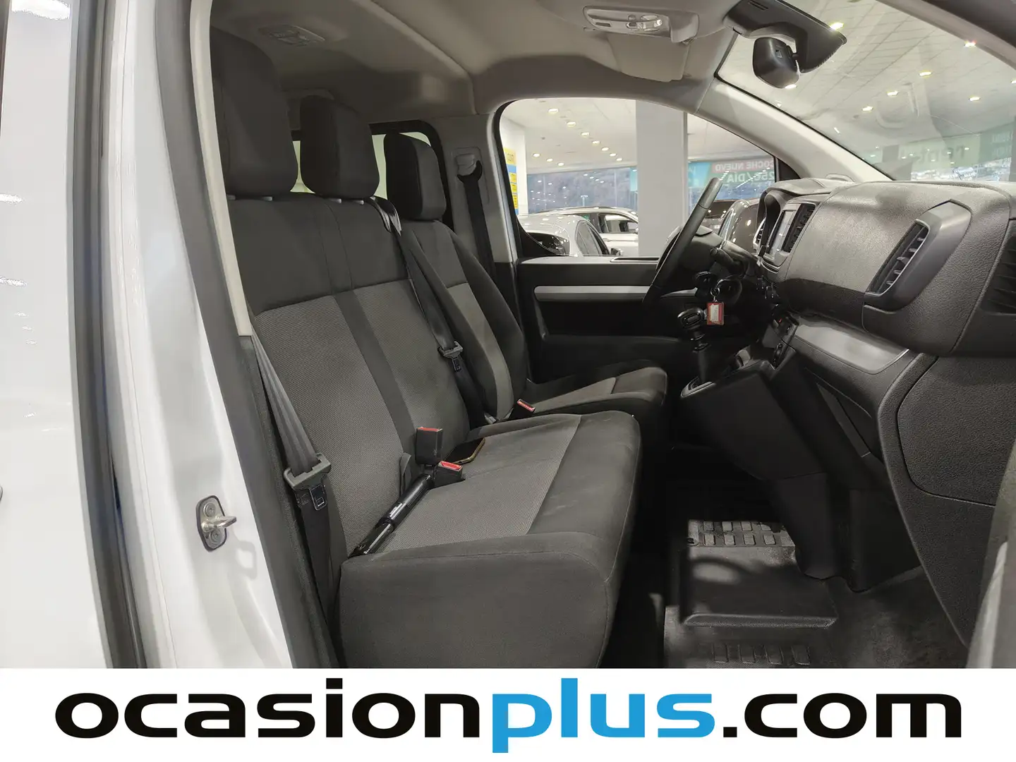 Foto Toyota Proace Verso Toyota Proace Verso 2.0D VX Plus Shuttle L1 (145 CV) 9 Plazas