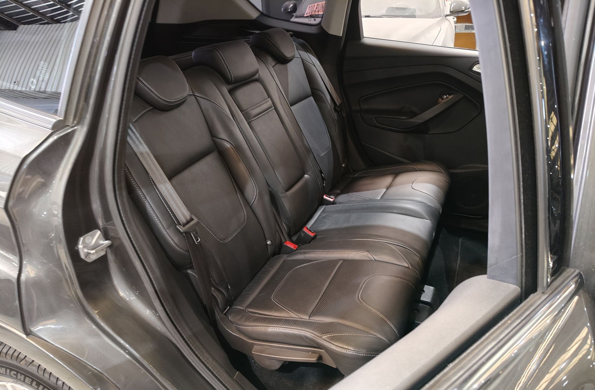 Ford Kuga 2.0 TDCi Titanium S 4x4 - foto 20