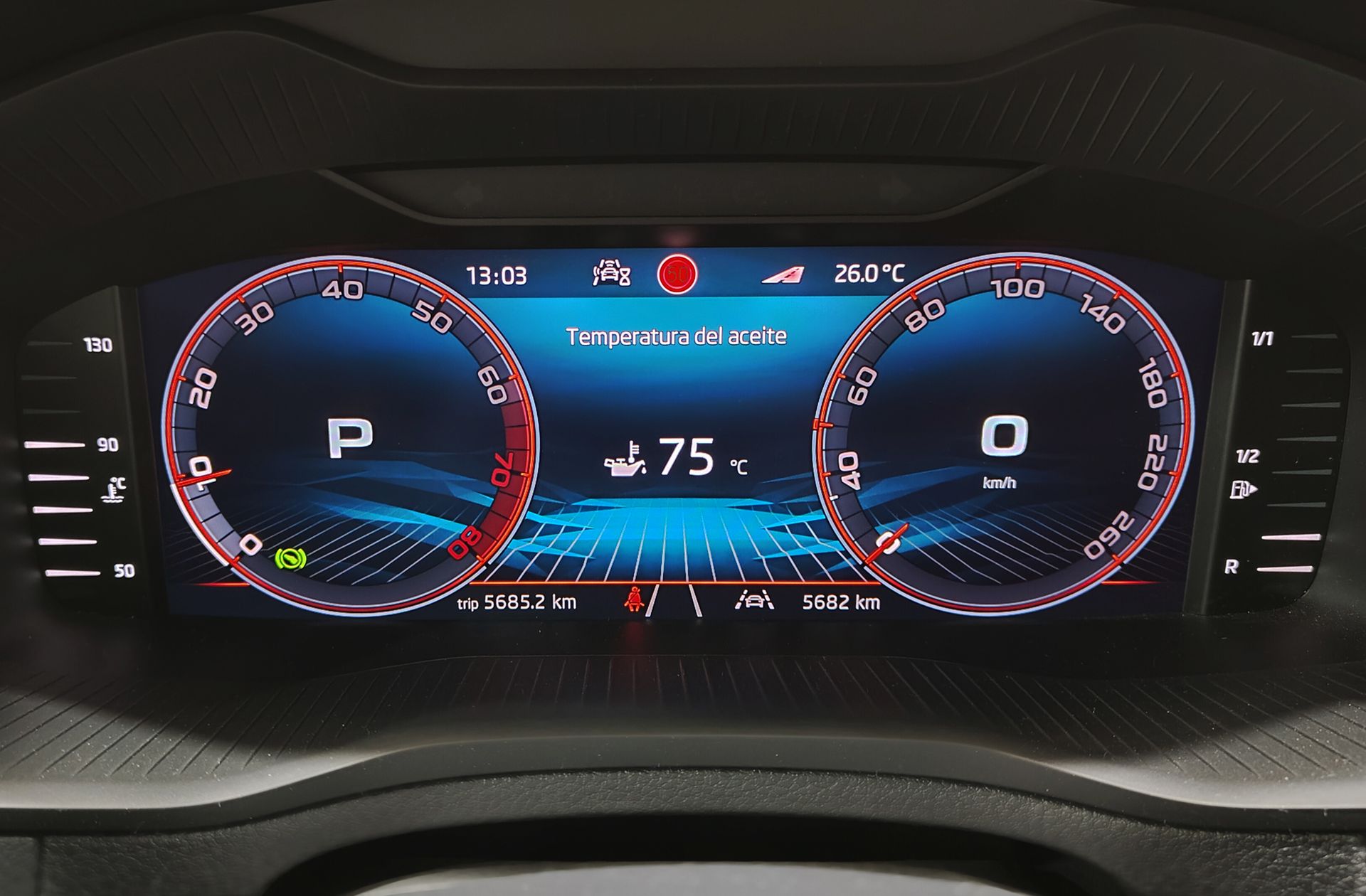 Škoda Karoq 1.5 TSI ACT Sportline DSG - foto 23