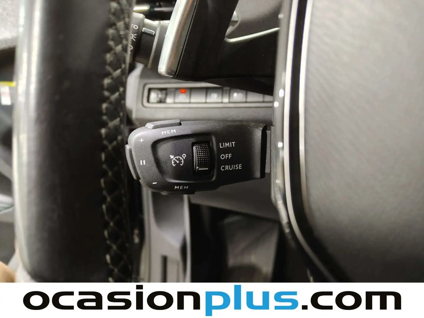 Foto Peugeot 3008 Hybrid Peugeot 3008 Hybrid 300 Allure Pack e-EAT8 (300 CV)