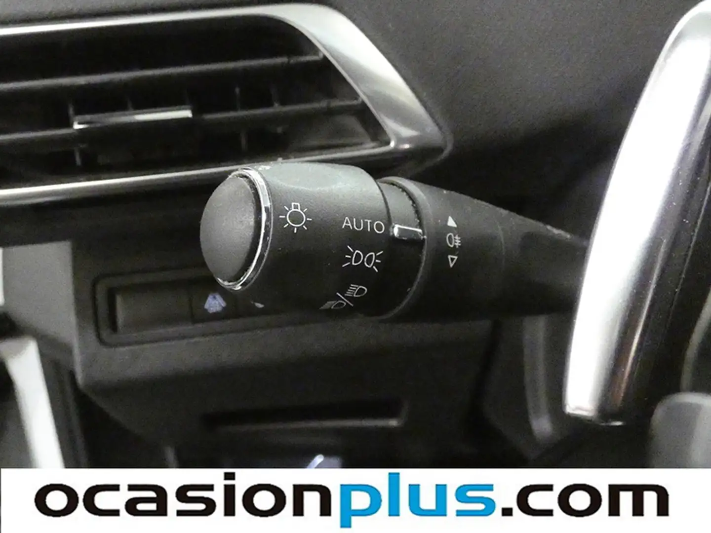 Foto Peugeot 3008 Hybrid Peugeot 3008 Hybrid 300 GT Pack e-EAT8 (300 CV)