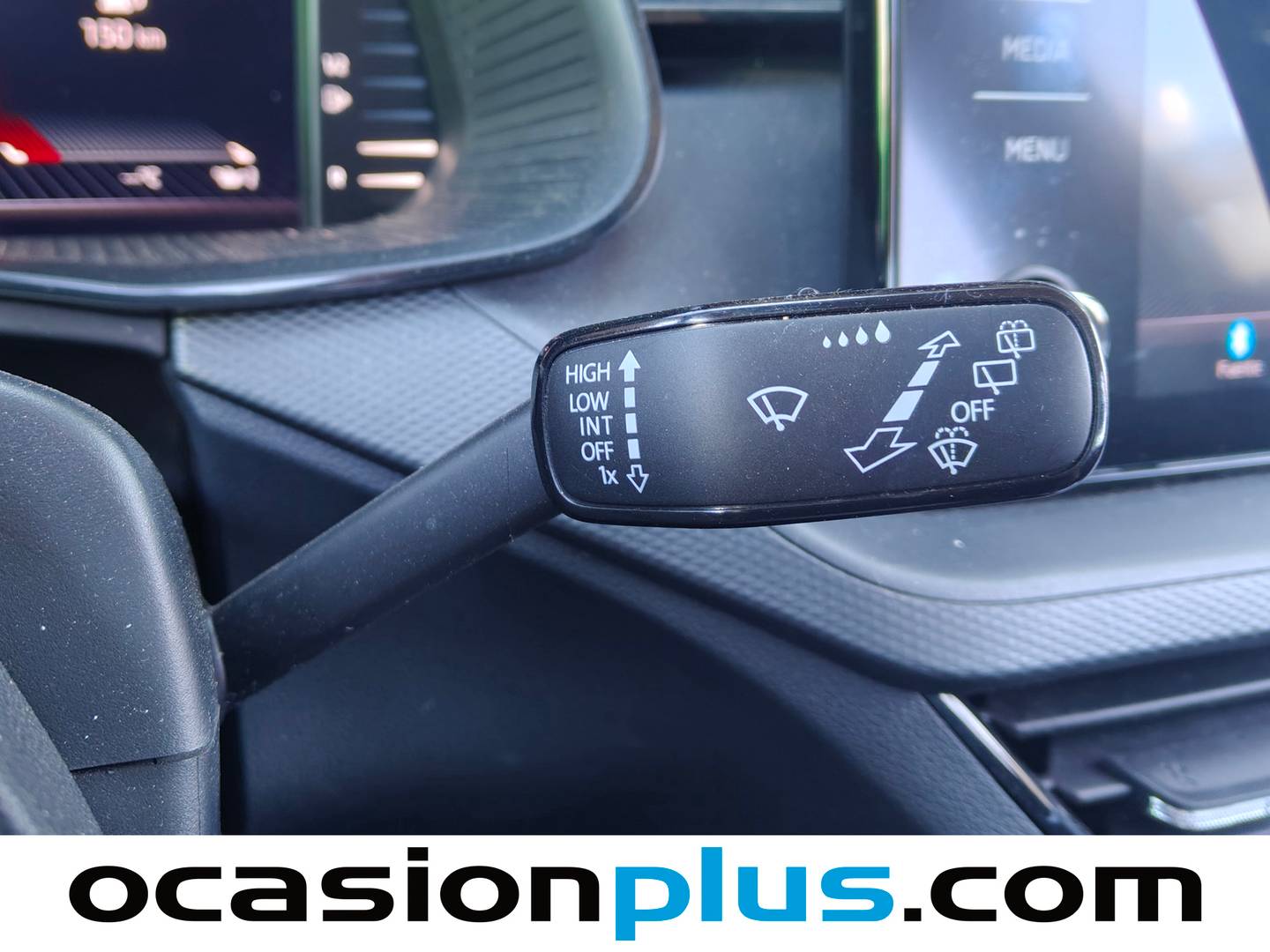 Skoda Kamiq Skoda Kamiq 1.0 TSI Ambition DSG (110 CV) seminuevo