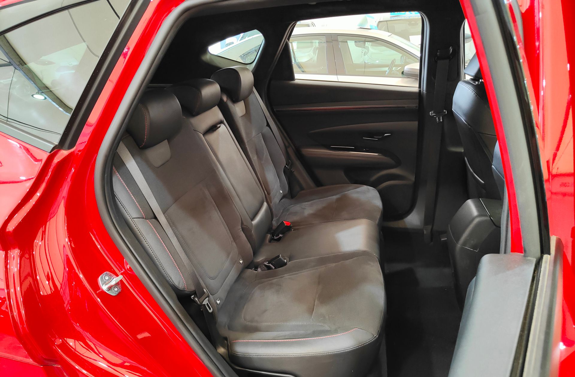 Hyundai Tucson 1.6 T-GDi N-Line 30 Aniversario - foto 18