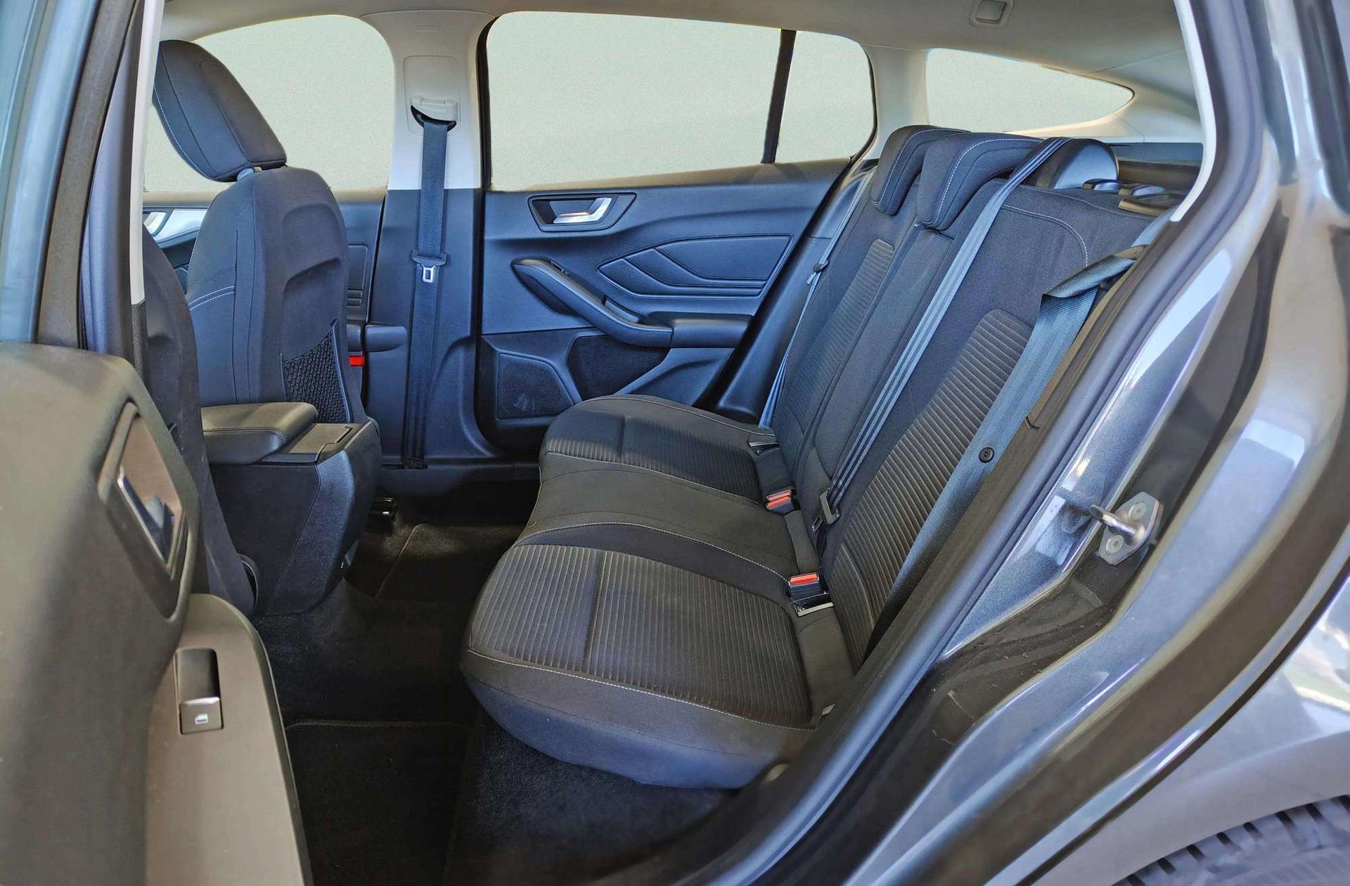 Ford Focus Sportbreak 2.0 EcoBlue Titanium - foto 13