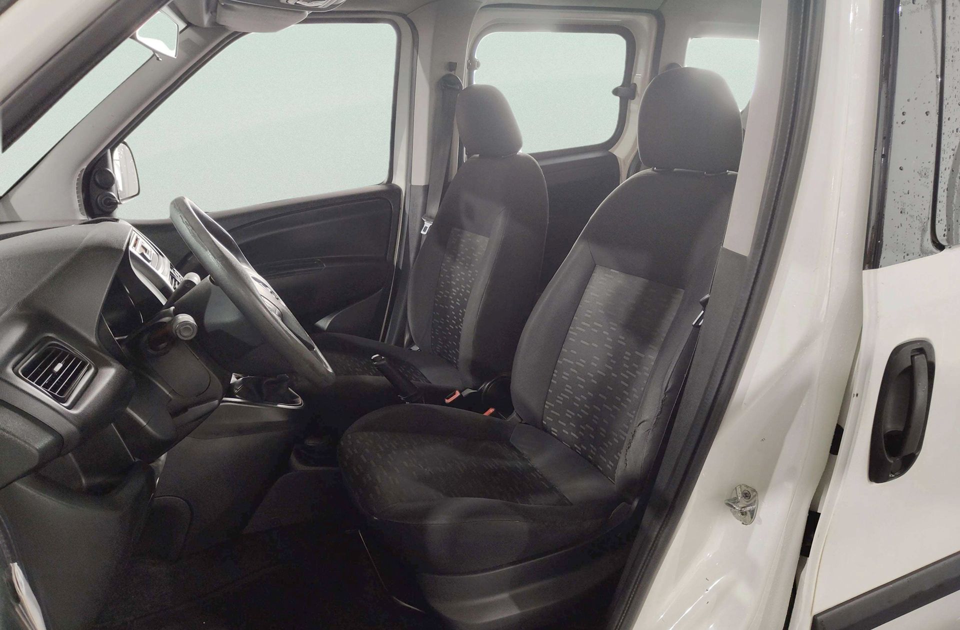 Opel Combo Tour 1.3 CDTI Expression L1 H1 - foto 9