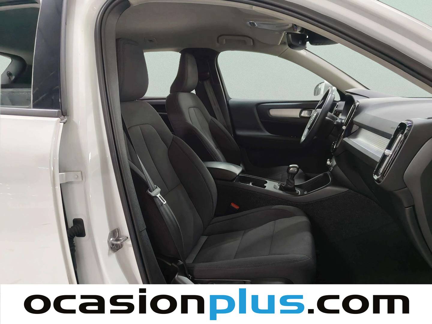 Volvo XC40 Volvo XC40 T2 Momentum Core (129 CV) gasolina