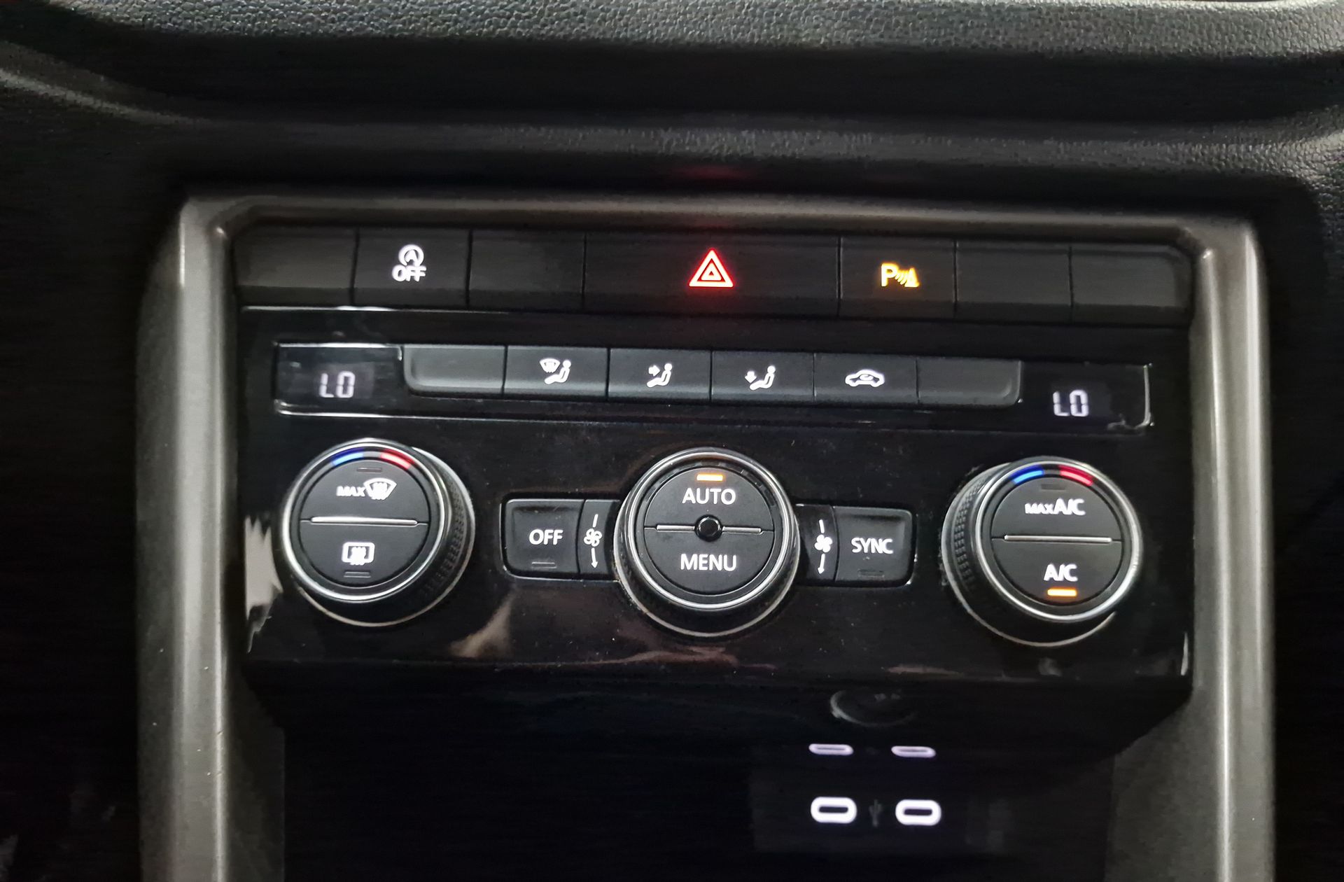 Volkswagen T-Roc Advance 1.0 TSI - foto 37