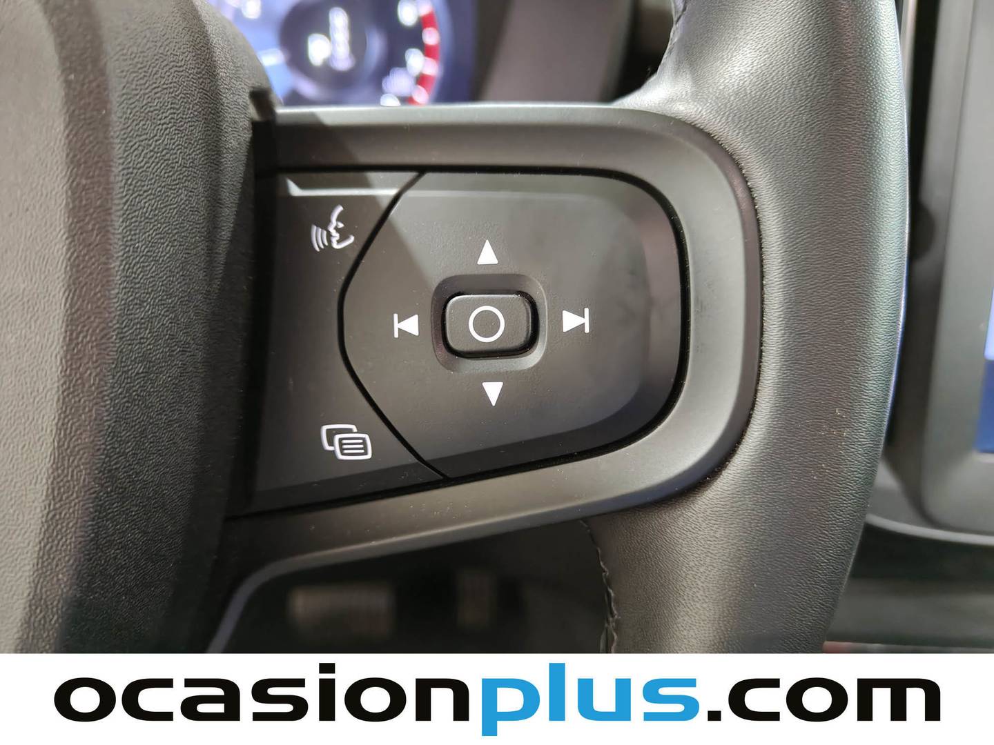 Accesorios del Volvo XC40 Volvo XC40 T2 Essential Dark Auto (129 CV)