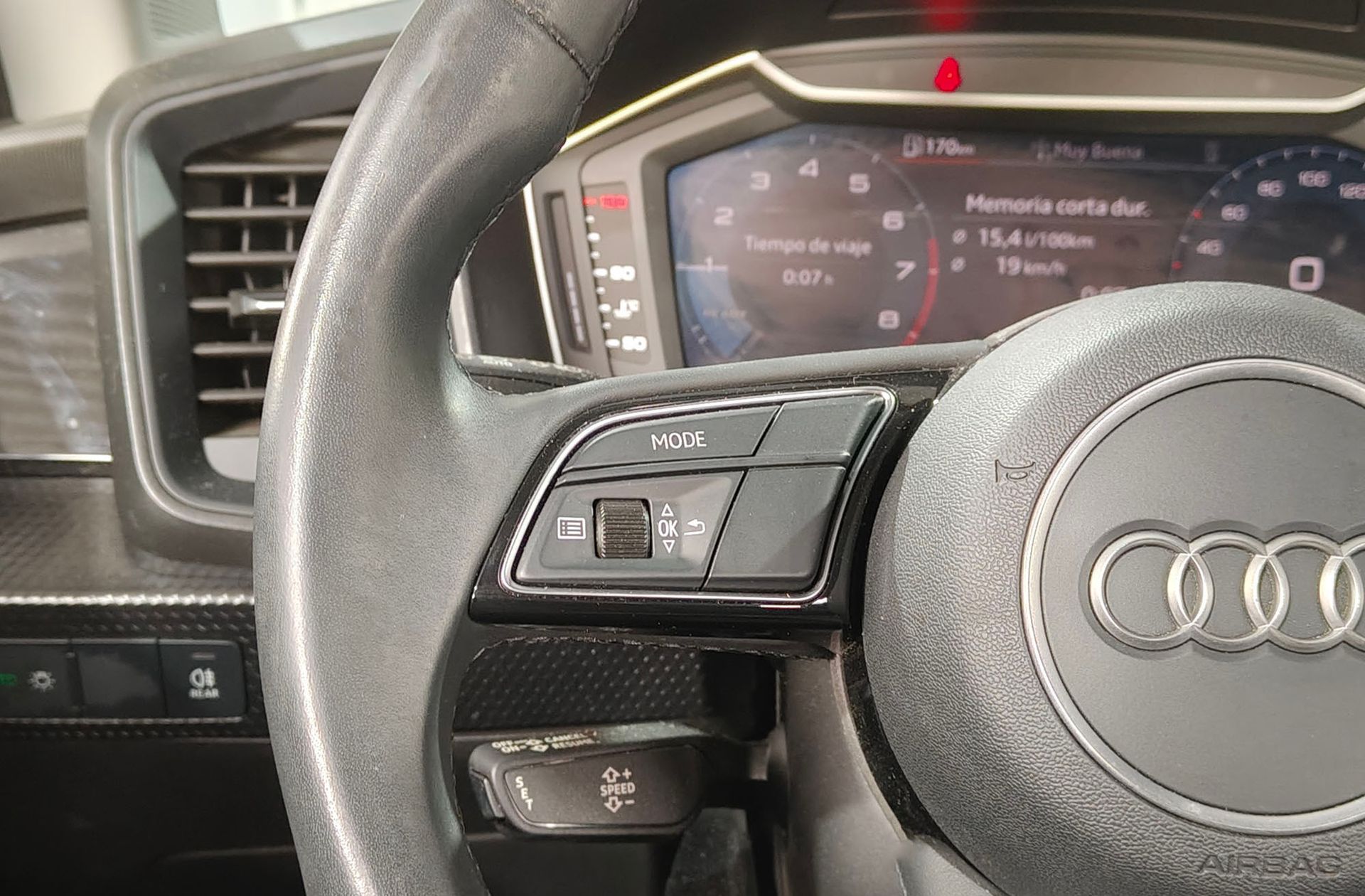 Audi A1 Sportback Advanced 30 TFSI - foto 23