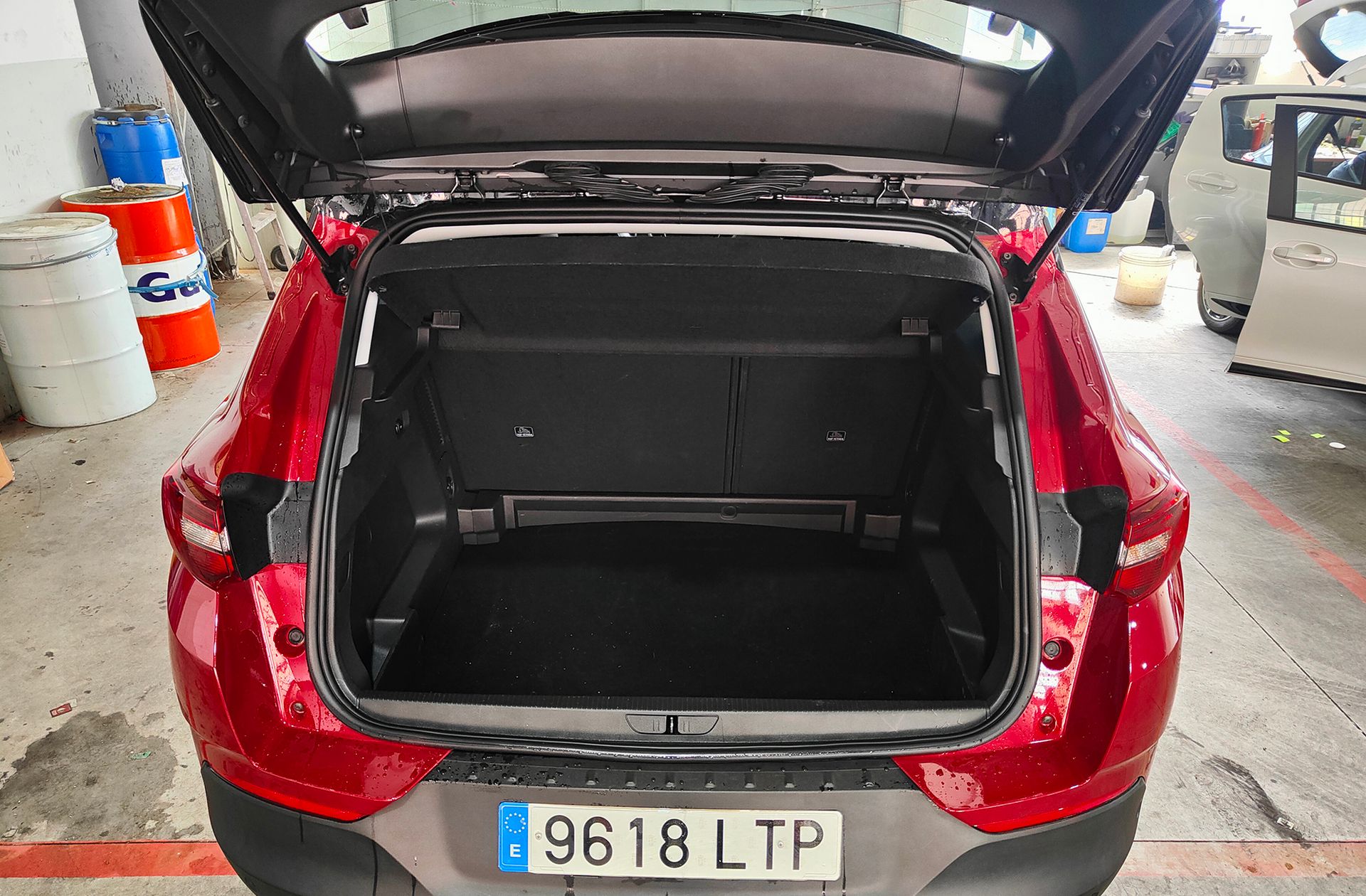 Opel Grandland 1.2 Turbo Design Tech - foto 34