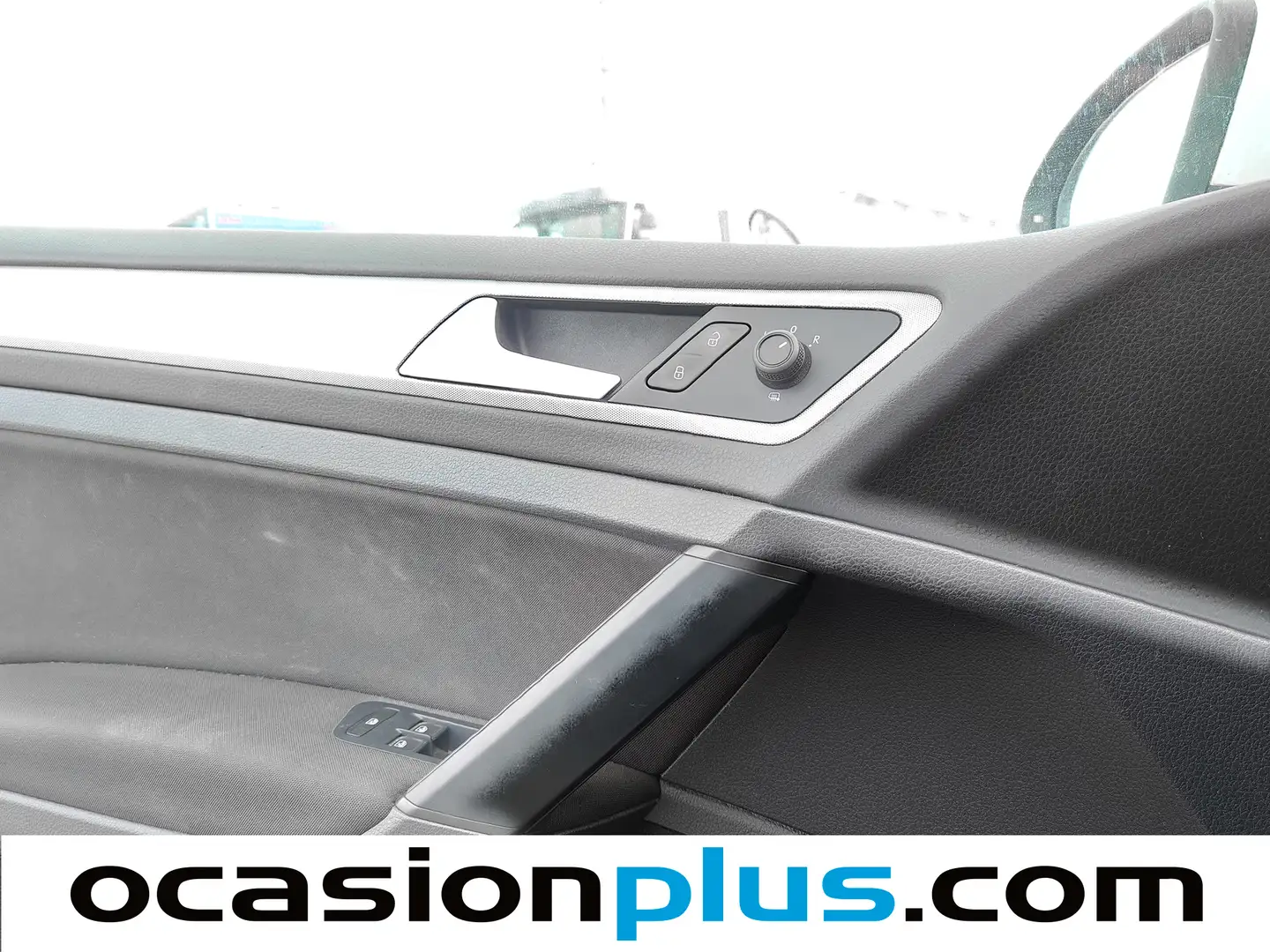 Foto Volkswagen Golf Volkswagen Golf Business 1.0 TSI (110 CV)